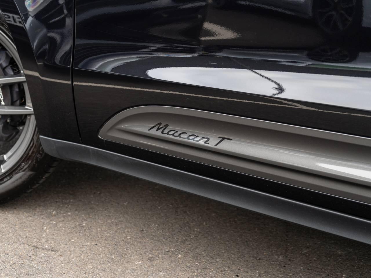 Porsche Macan view 20