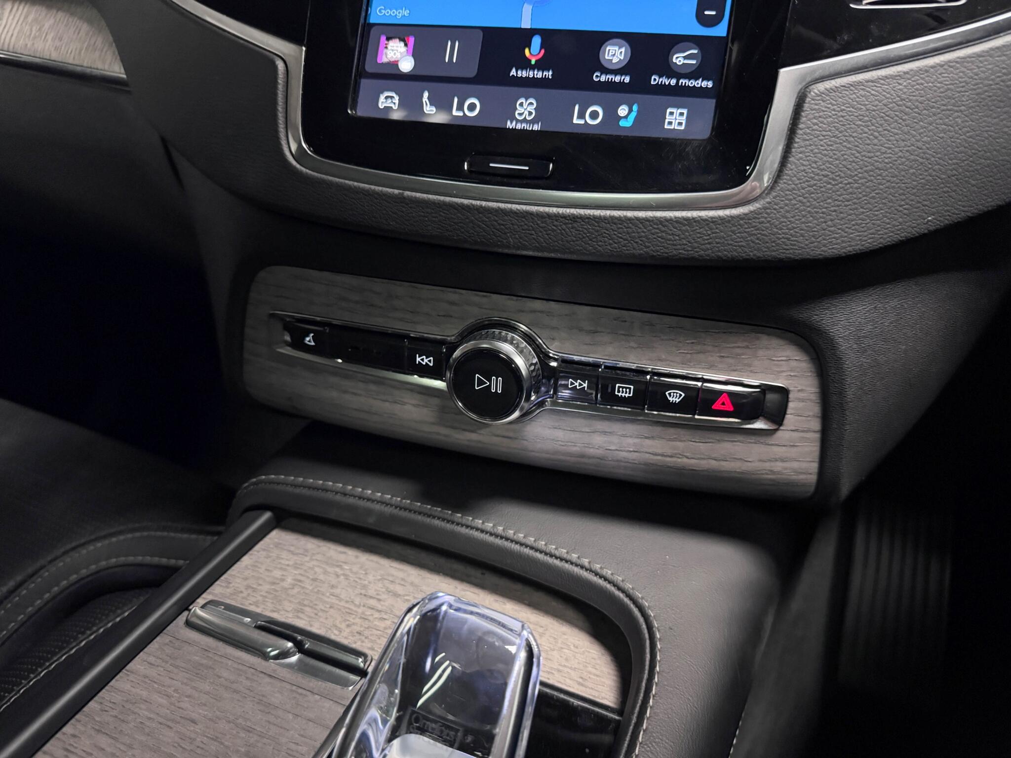 Volvo XC90 view 43