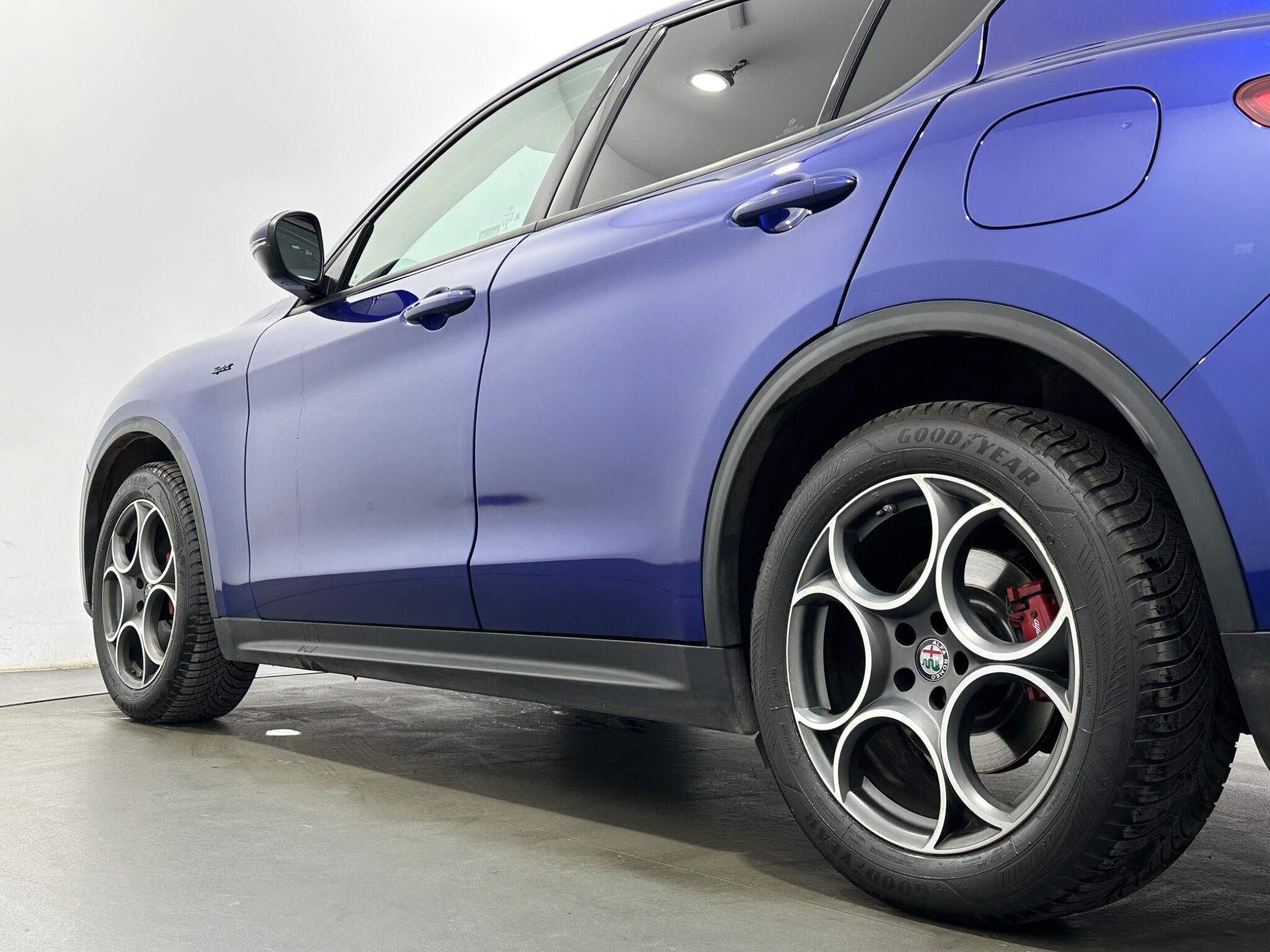 Alfa Romeo Stelvio view 49