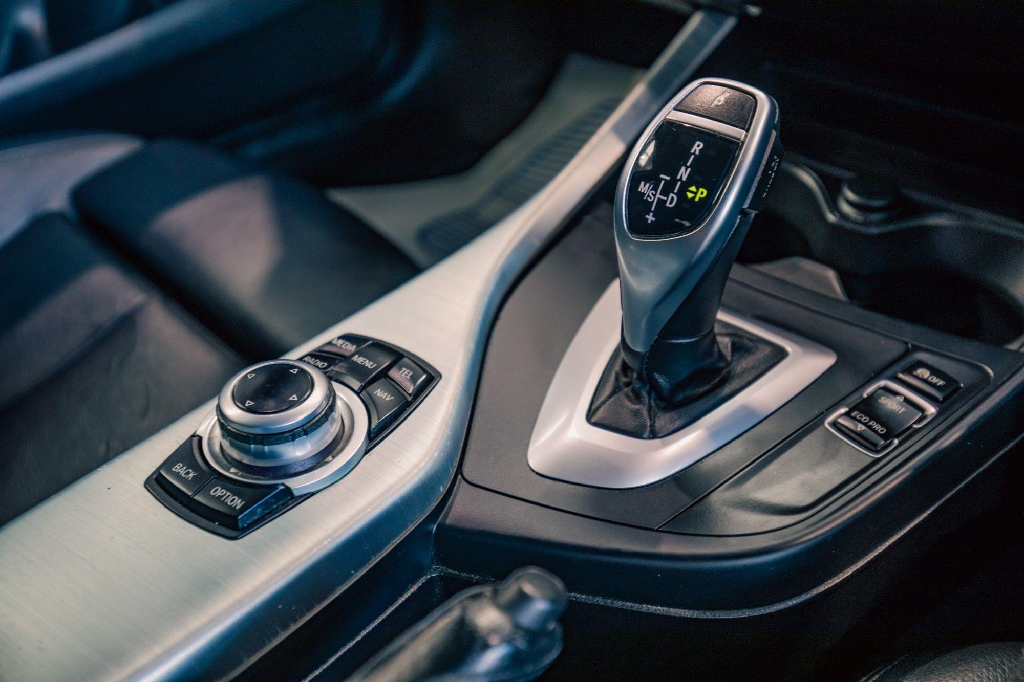 BMW 1 Series view 17