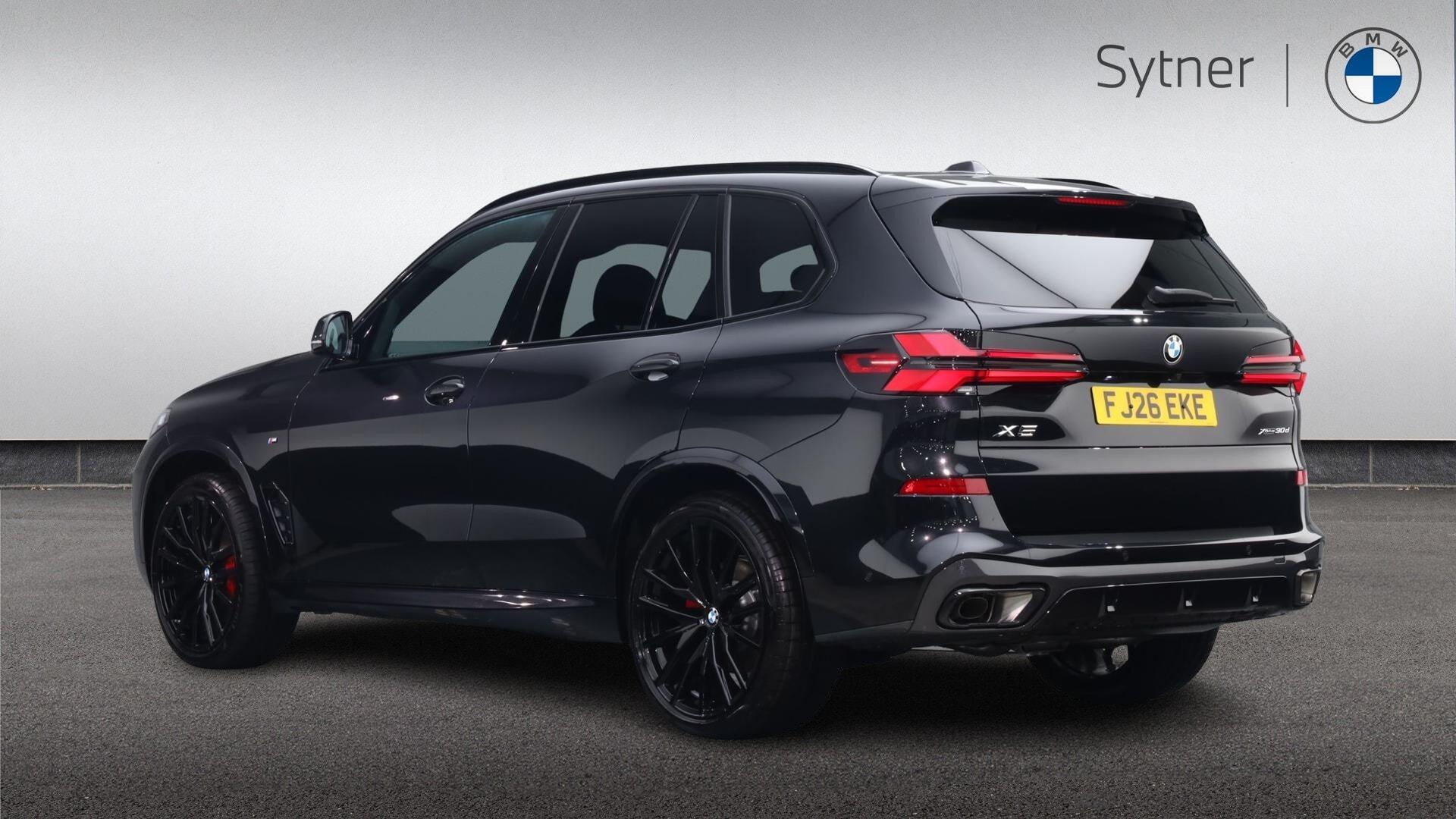 BMW X5 view 2