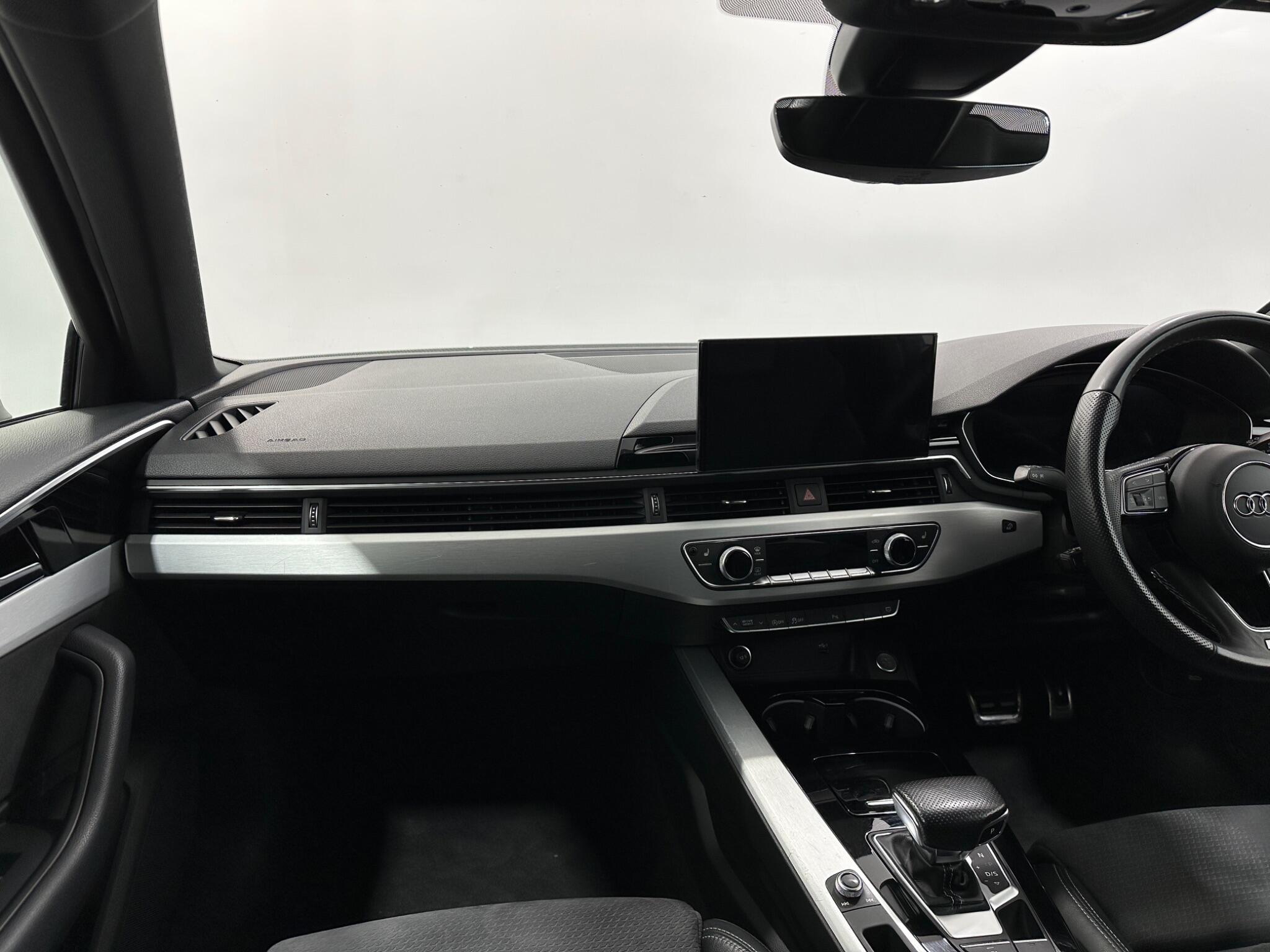 Audi A4 view 30