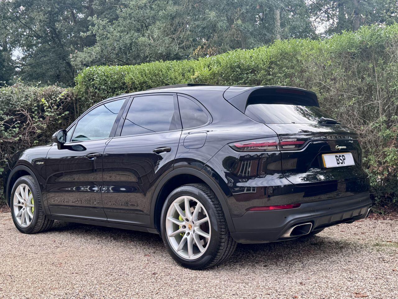 Porsche Cayenne view 53