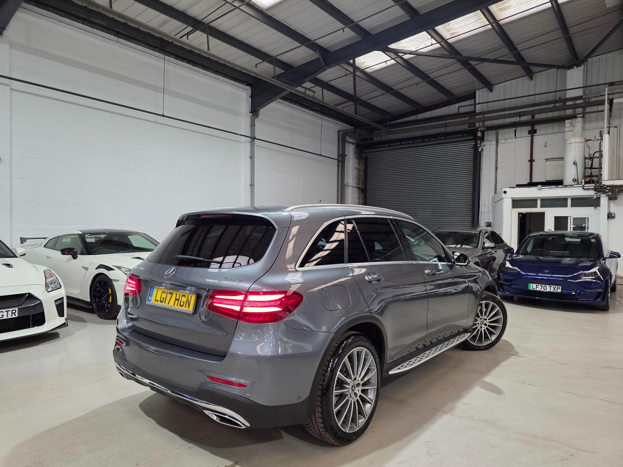 Mercedes-Benz GLC view 26