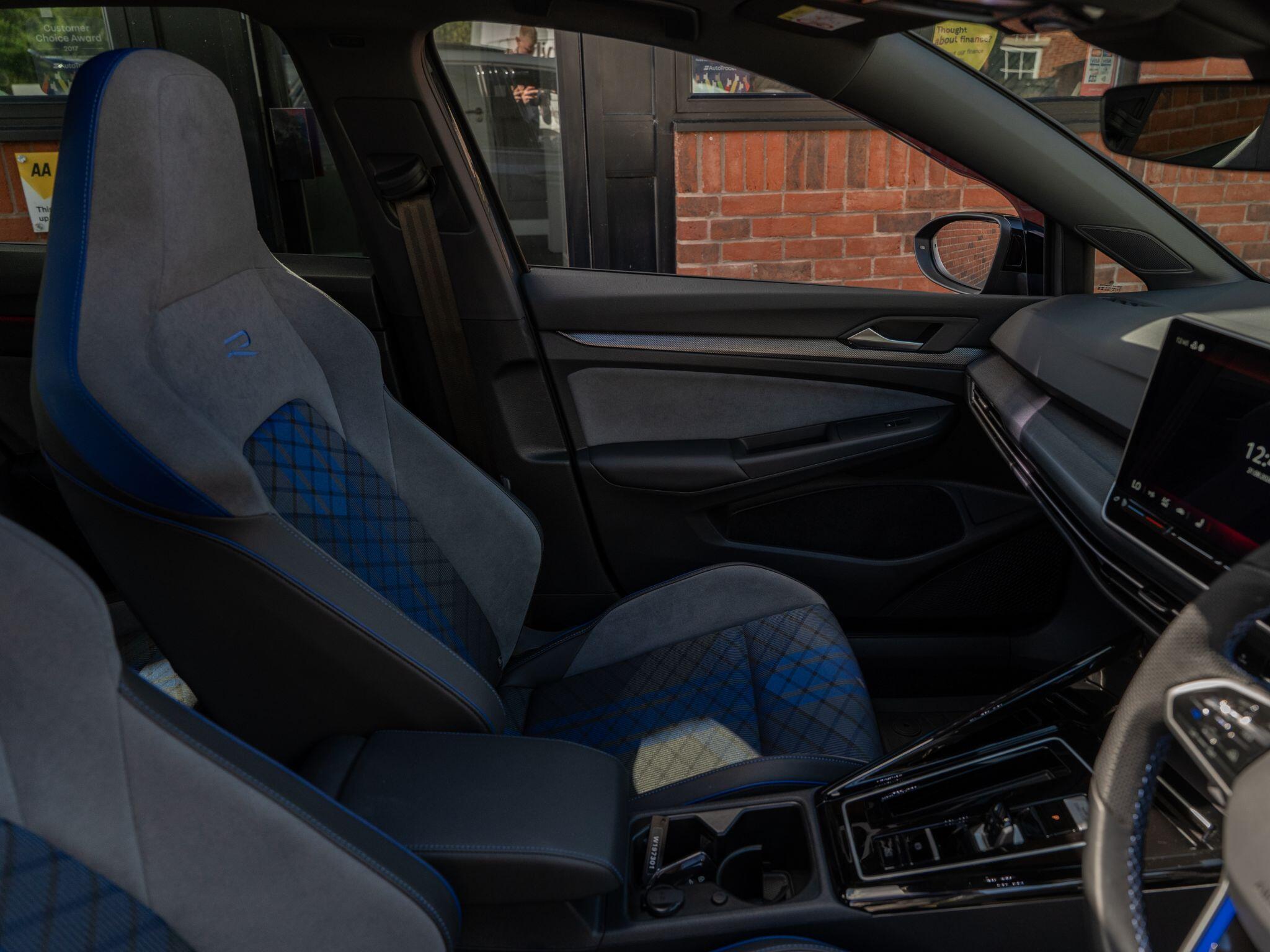 Volkswagen Golf view 47