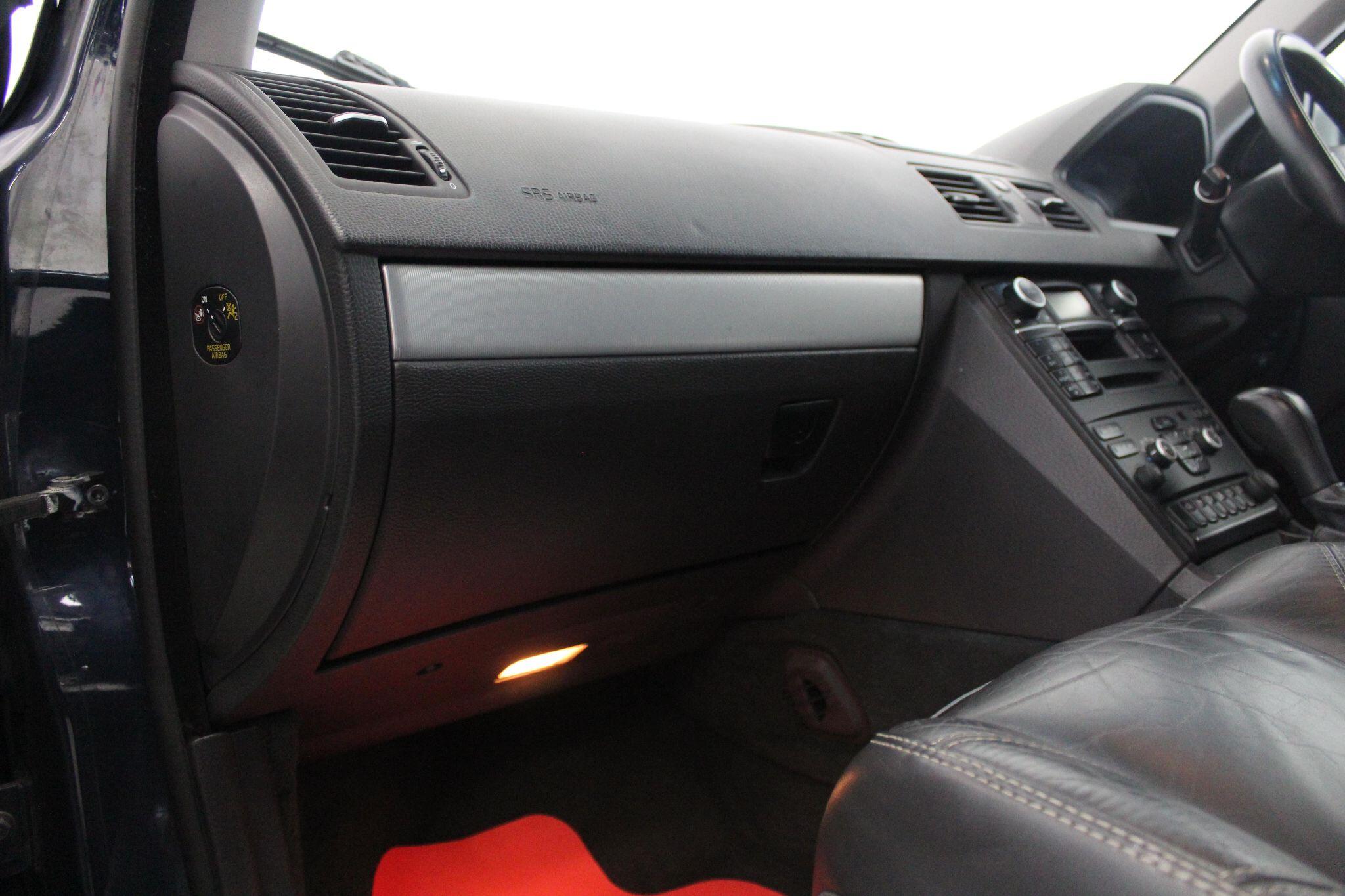 Volvo XC90 view 31