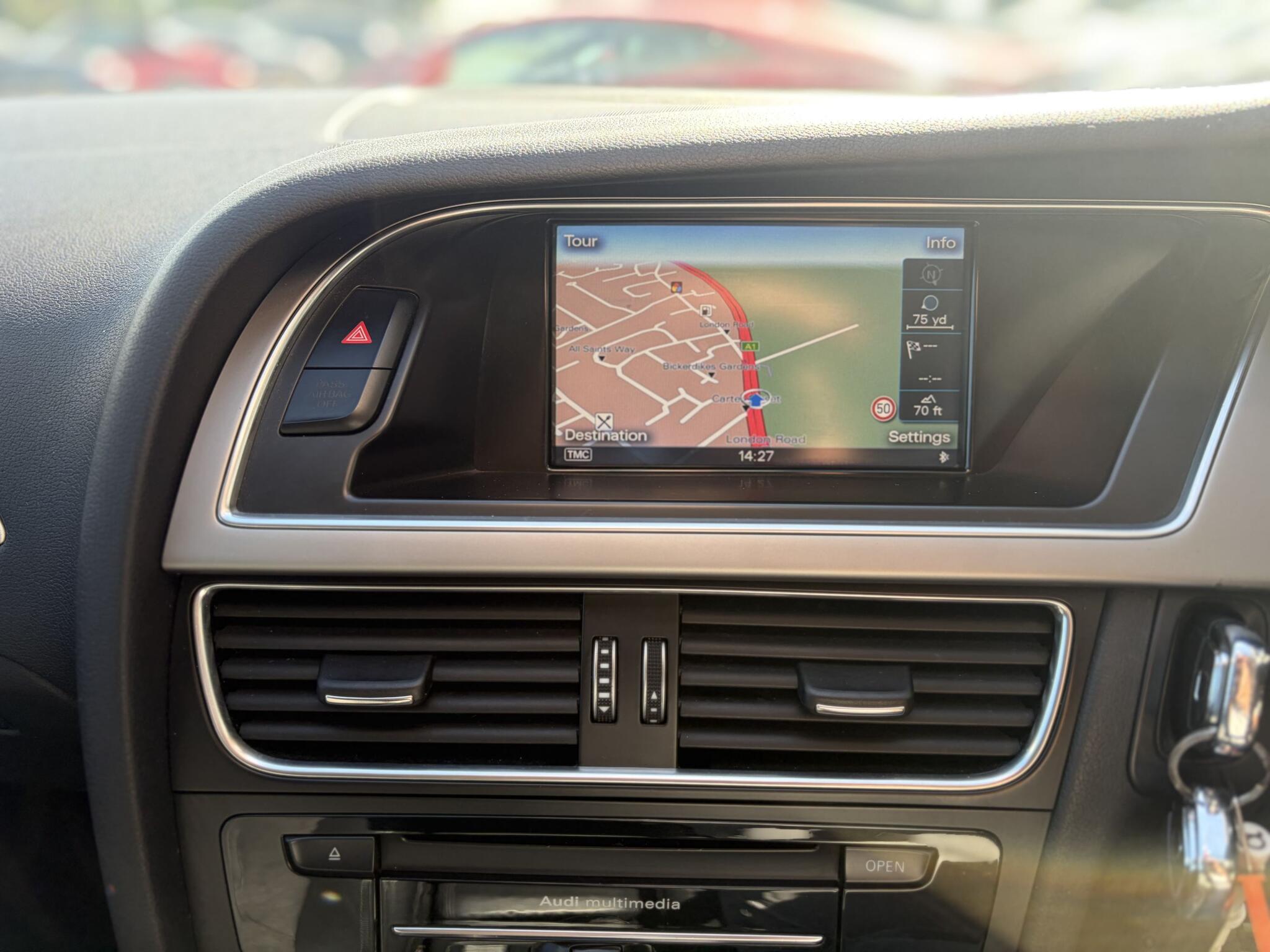 Audi S4 view 24