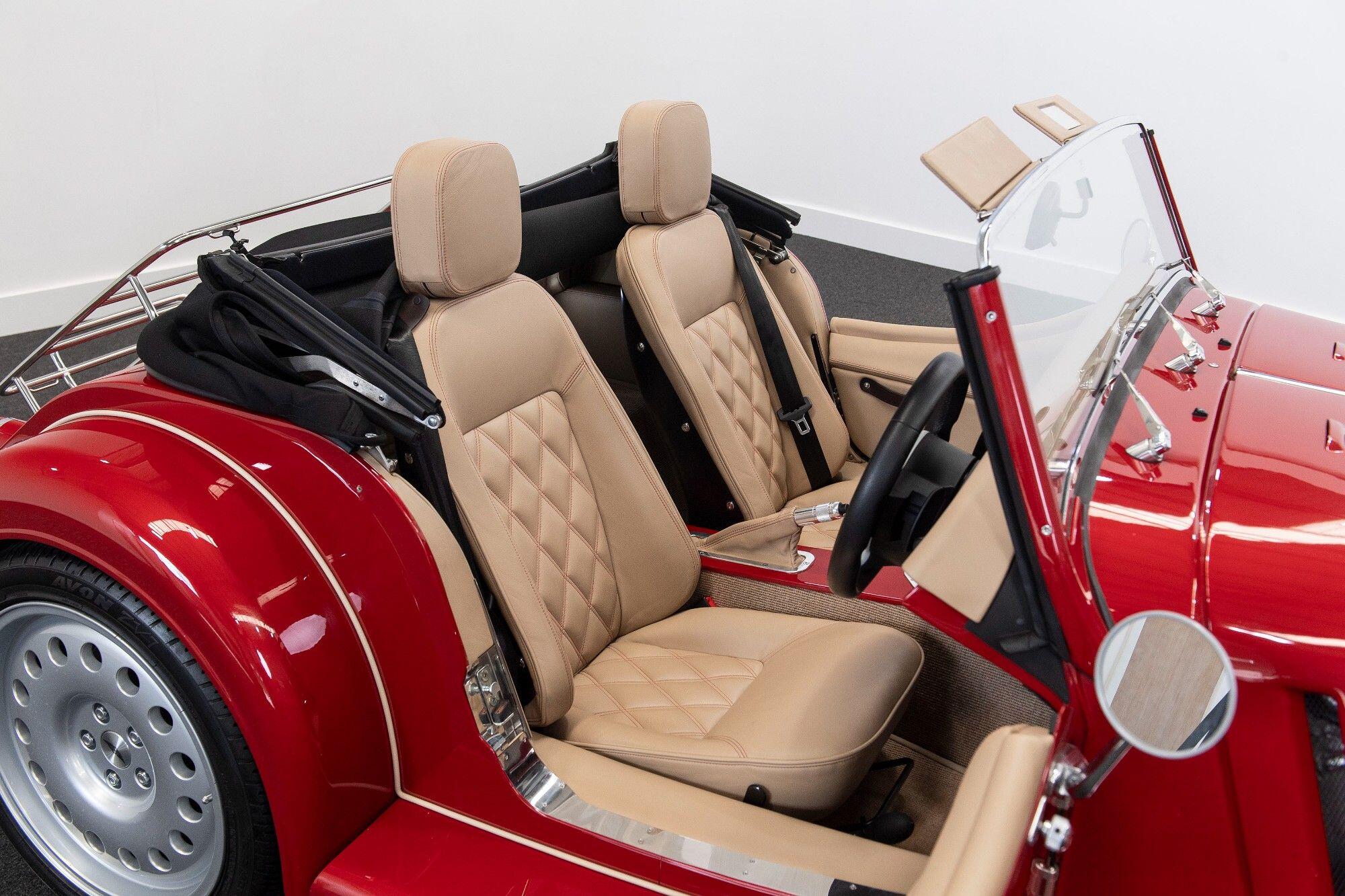 Morgan Plus Six view 10