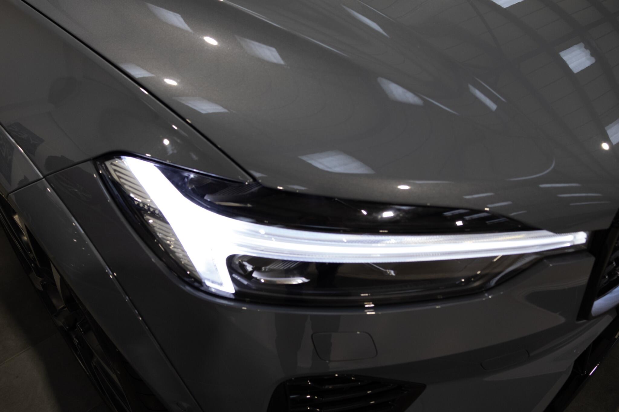 Volvo XC60 view 43