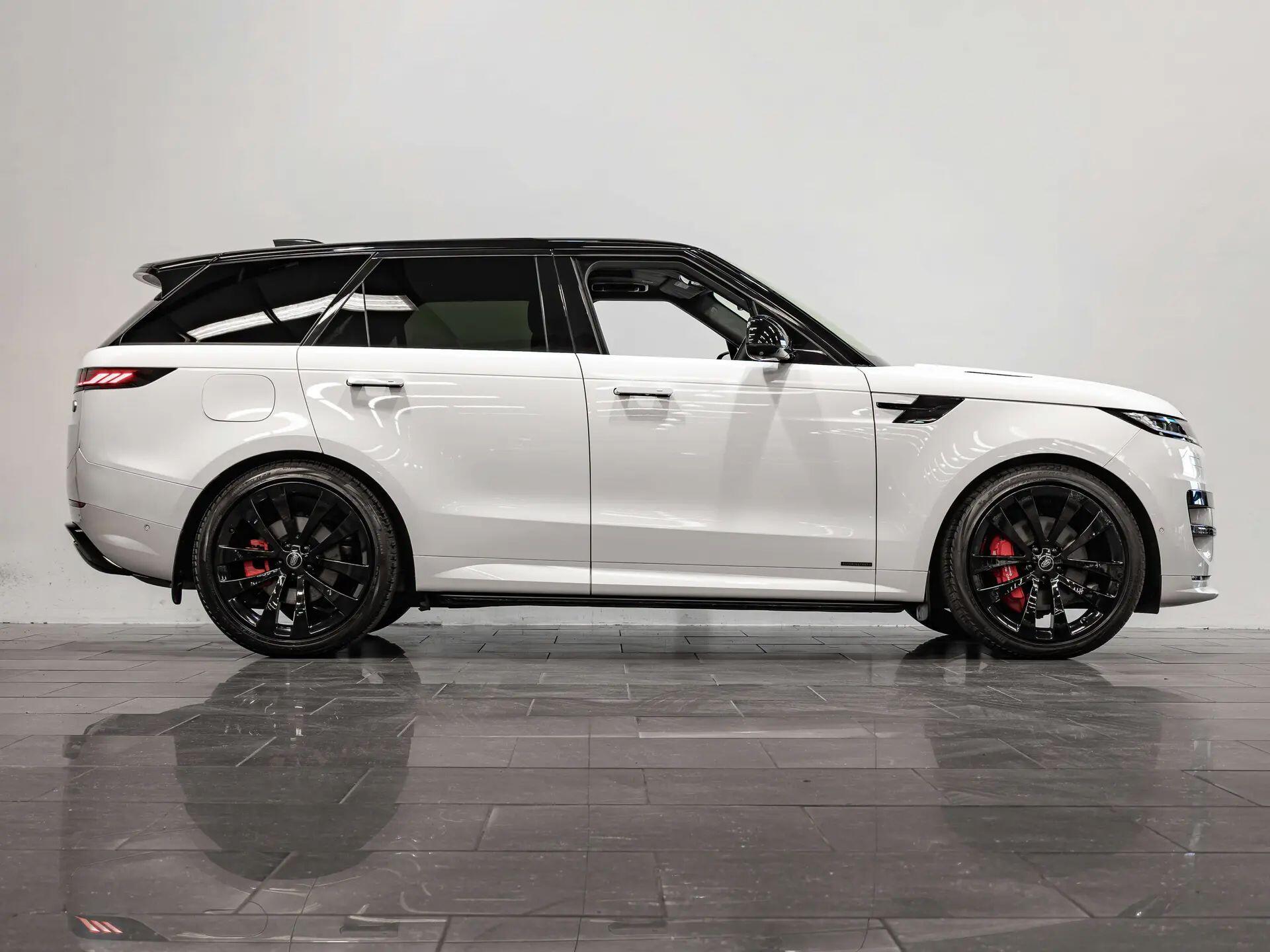 Land Rover Range Rover Sport view 6