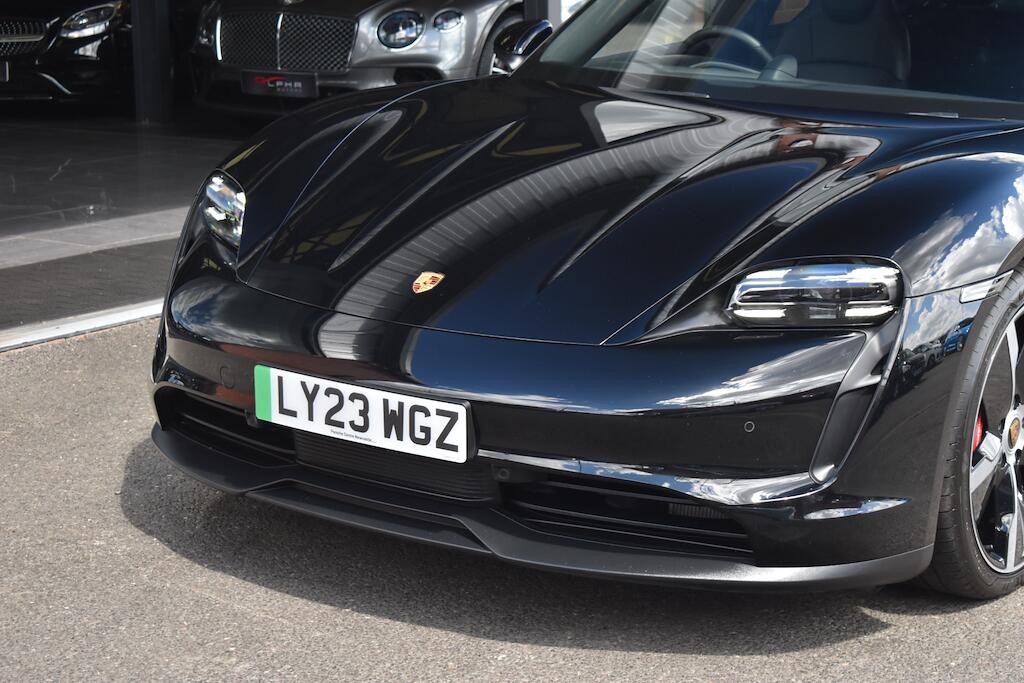 Porsche Taycan view 21