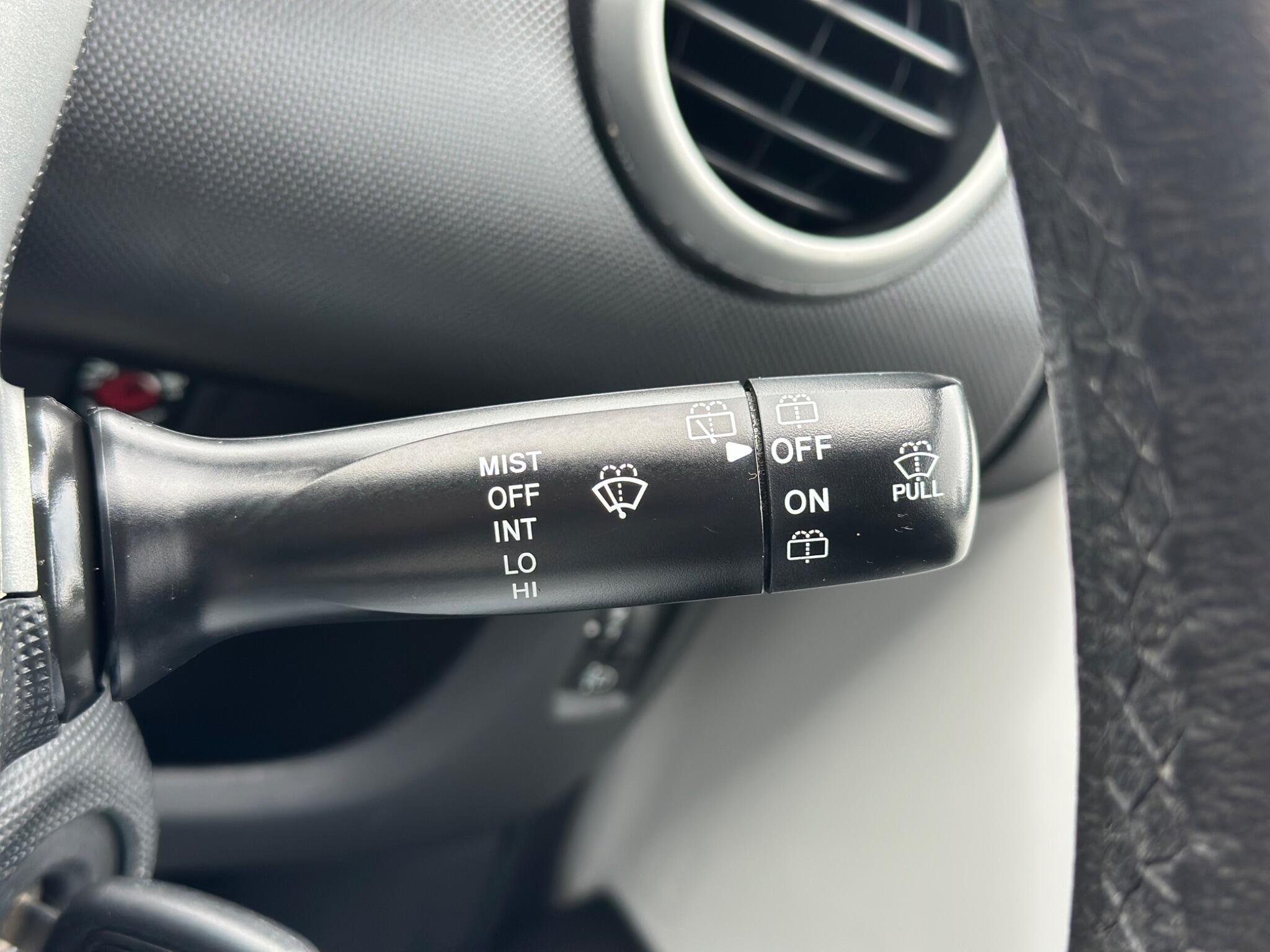 Toyota Aygo view 35