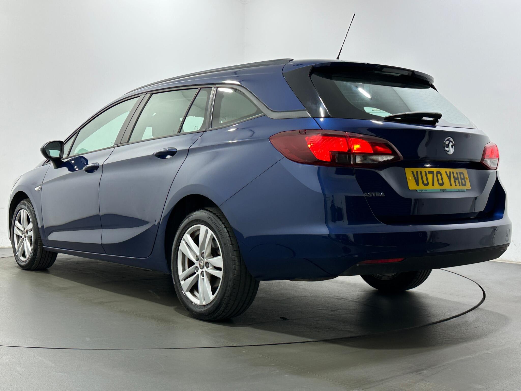 Vauxhall Astra view 46