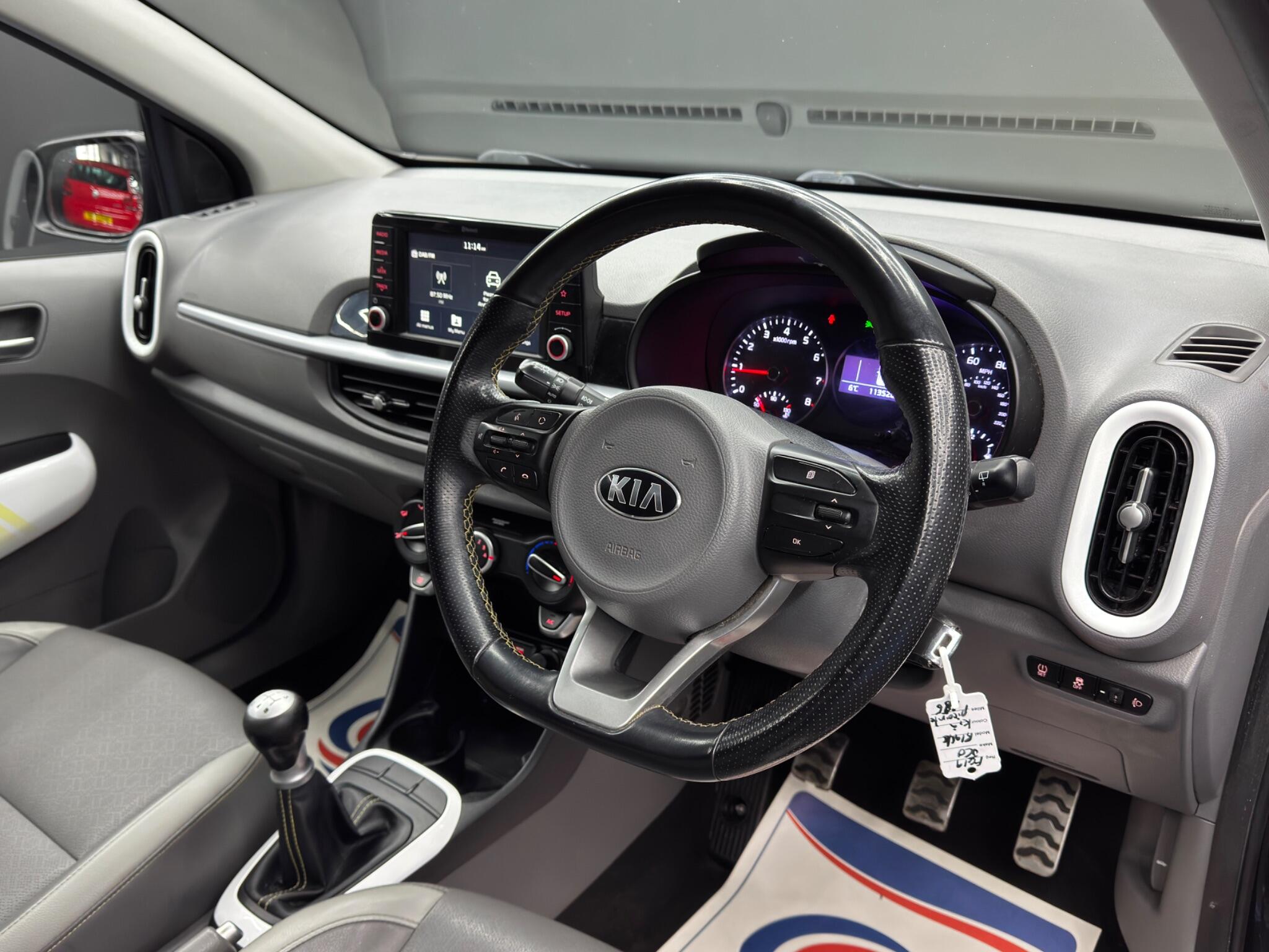 Kia Picanto view 9