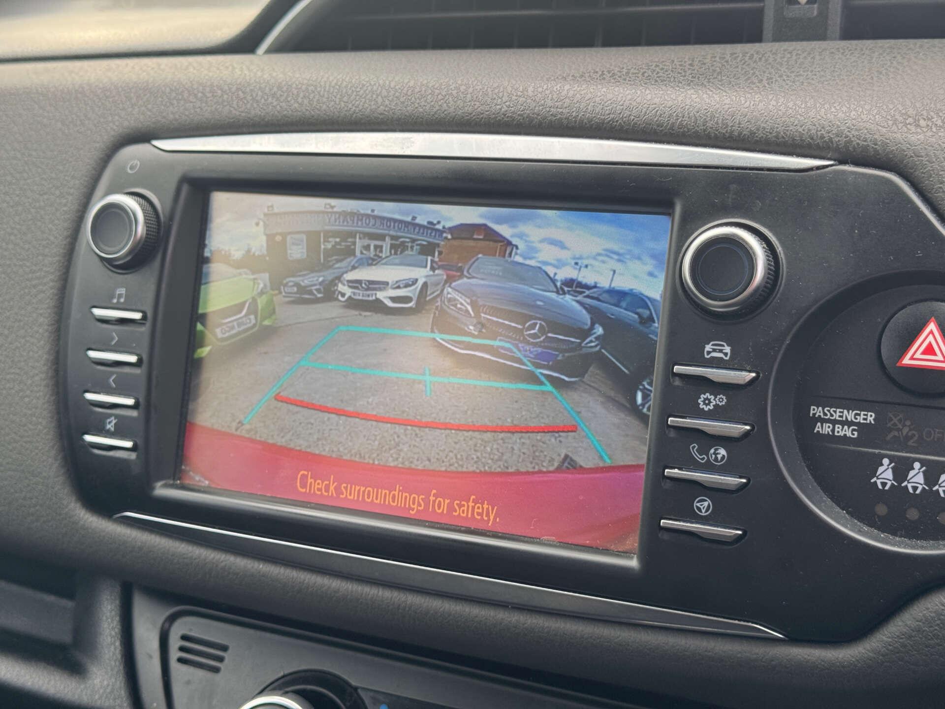 Toyota Yaris view 4