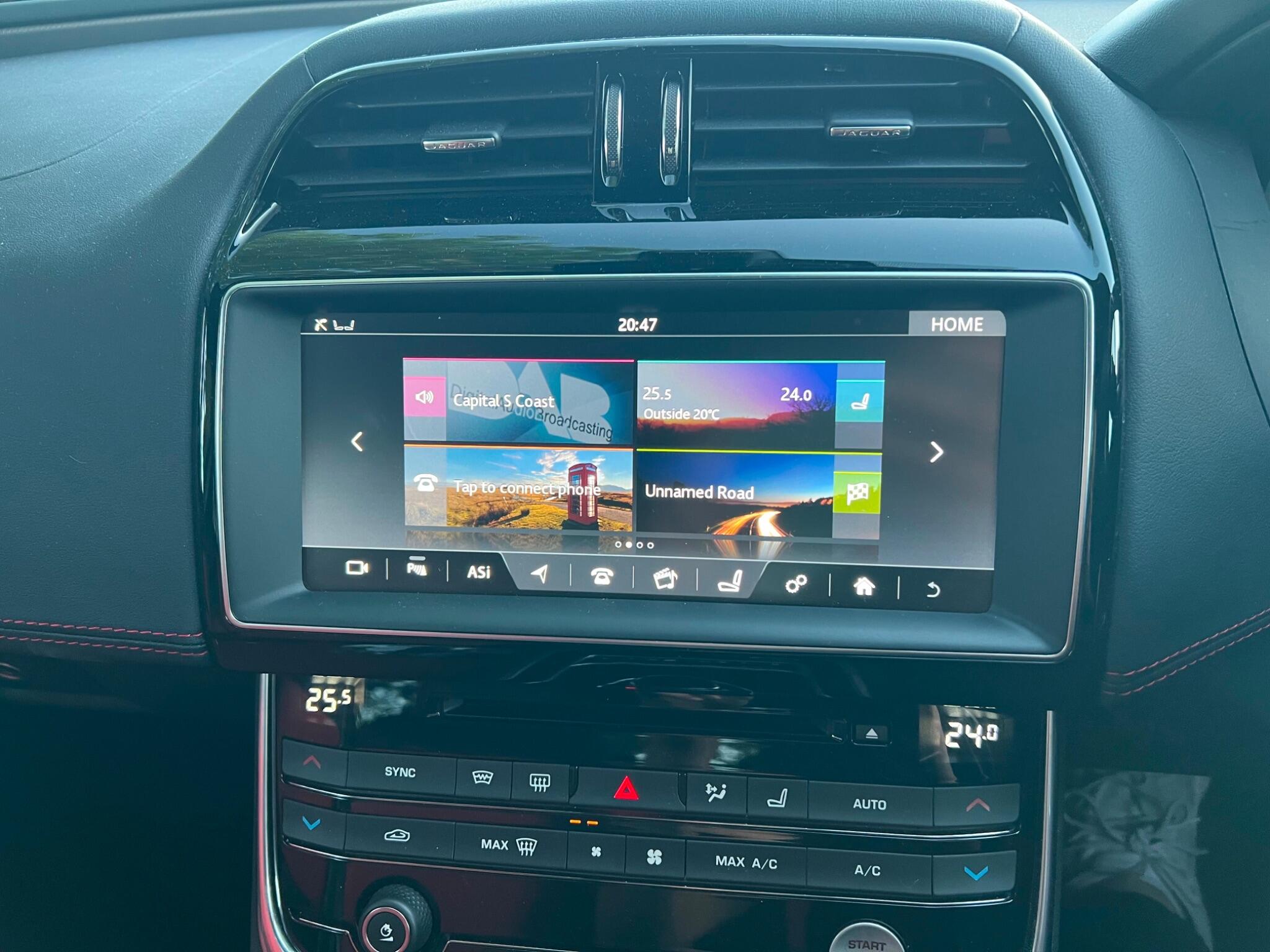 Jaguar Xe view 12