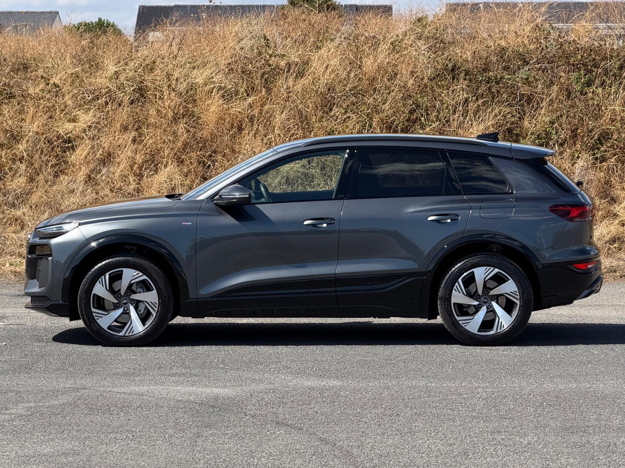 Audi E-Tron view 45