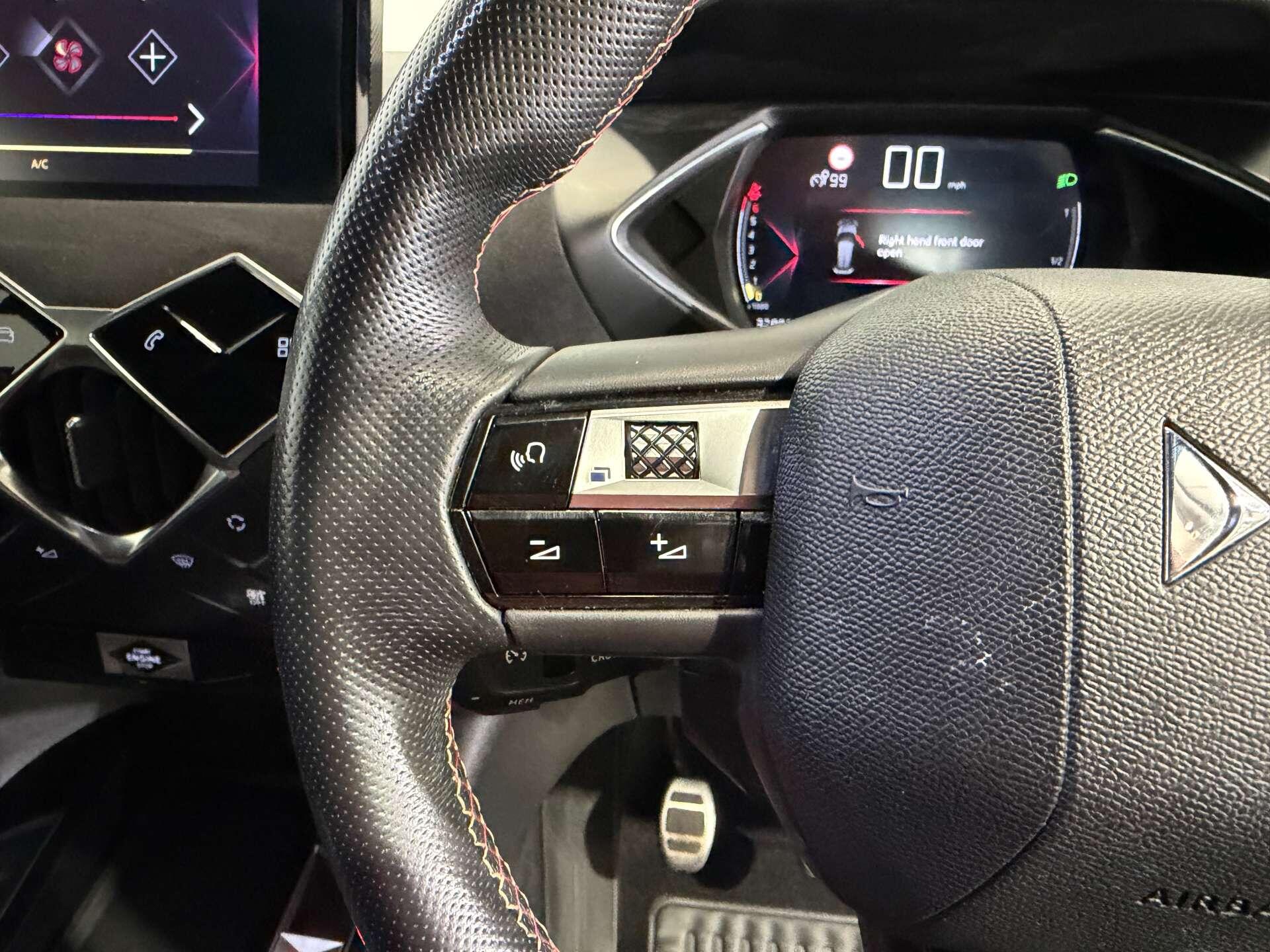 DS Automobiles DS 3 Crossback view 28