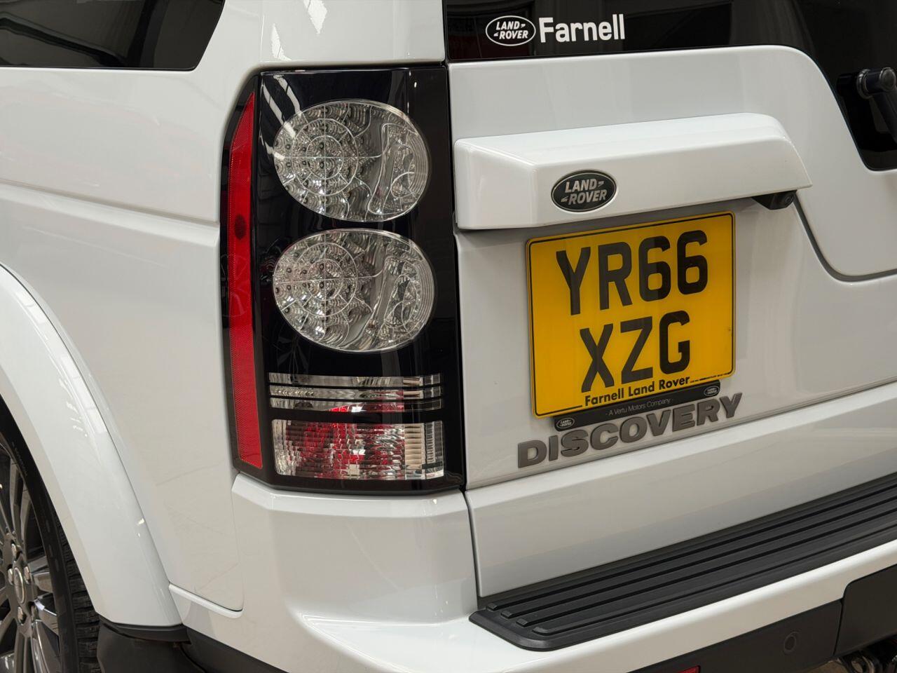 Land Rover Discovery 4 view 14