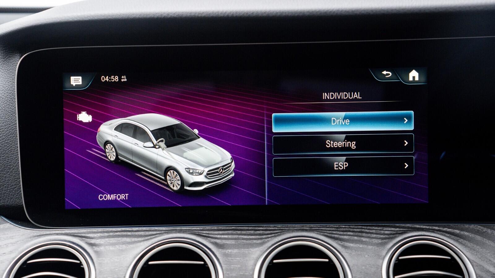 Mercedes-Benz E Class view 26