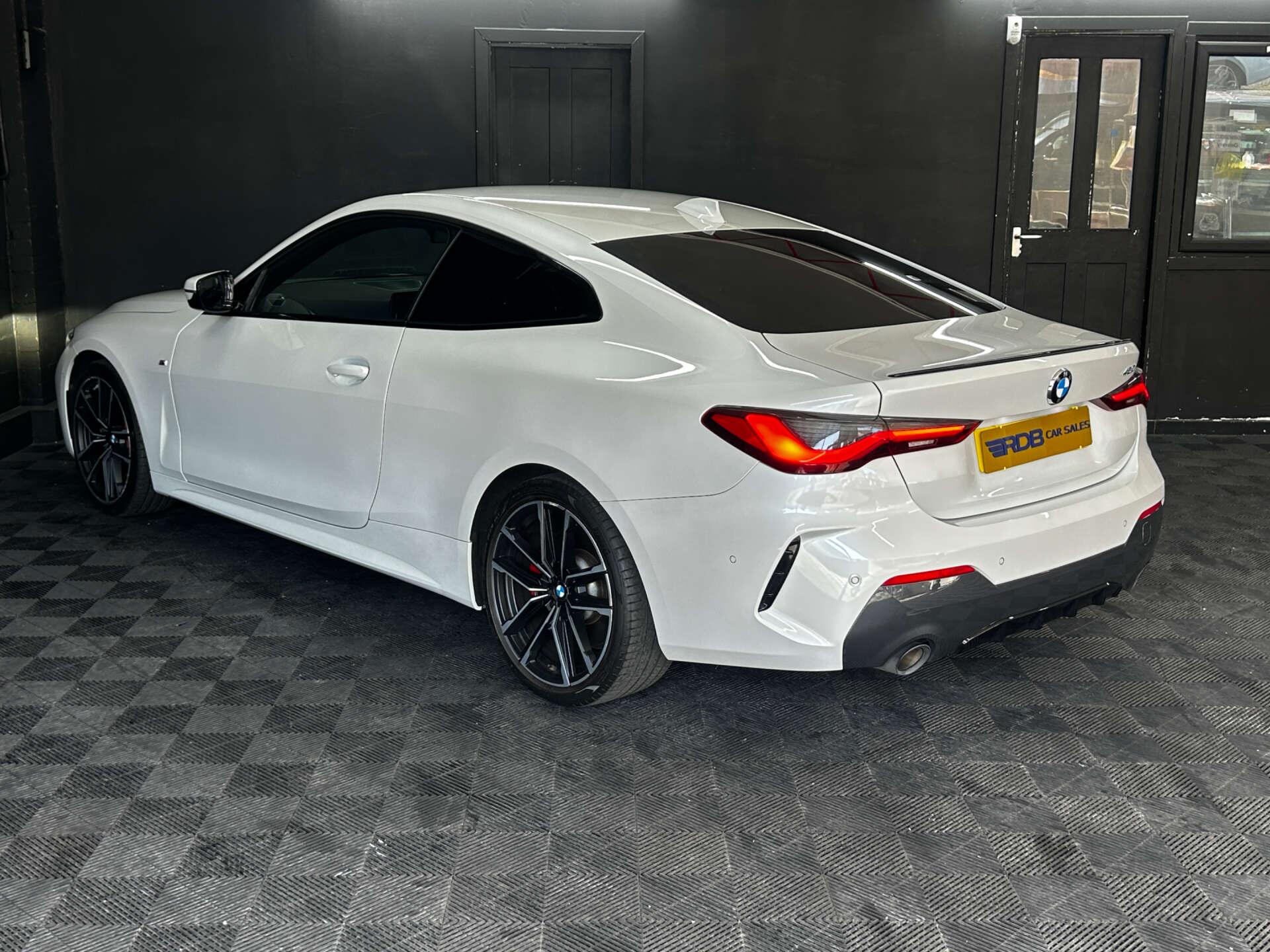 BMW 4 Series view 32