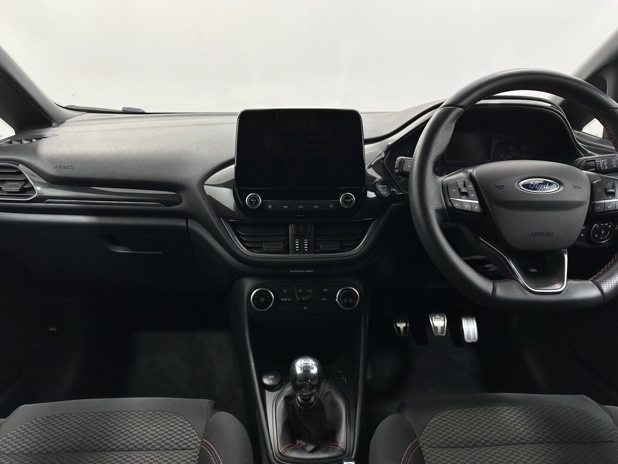 Ford Fiesta view 20