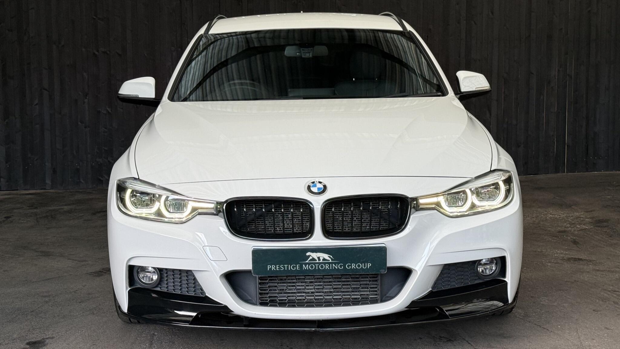 BMW 3 Series view 3
