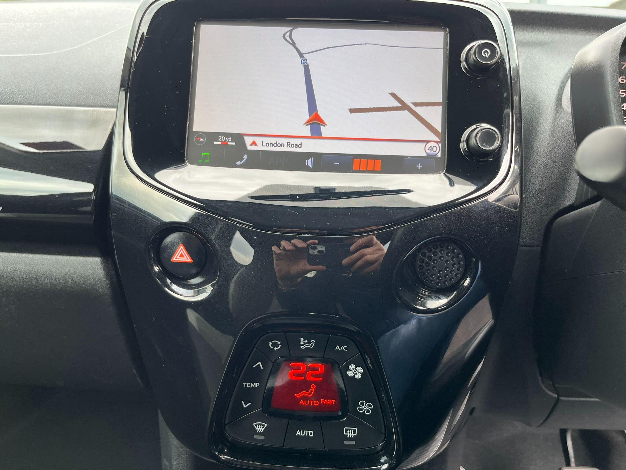 Toyota Aygo view 21
