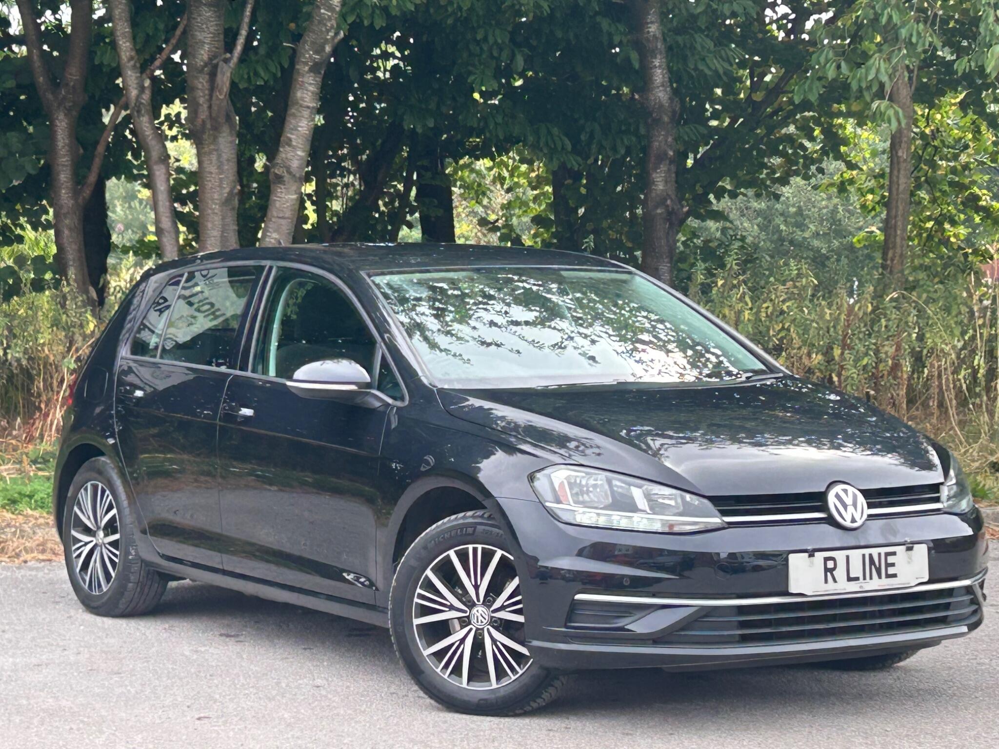 Volkswagen Golf view 2