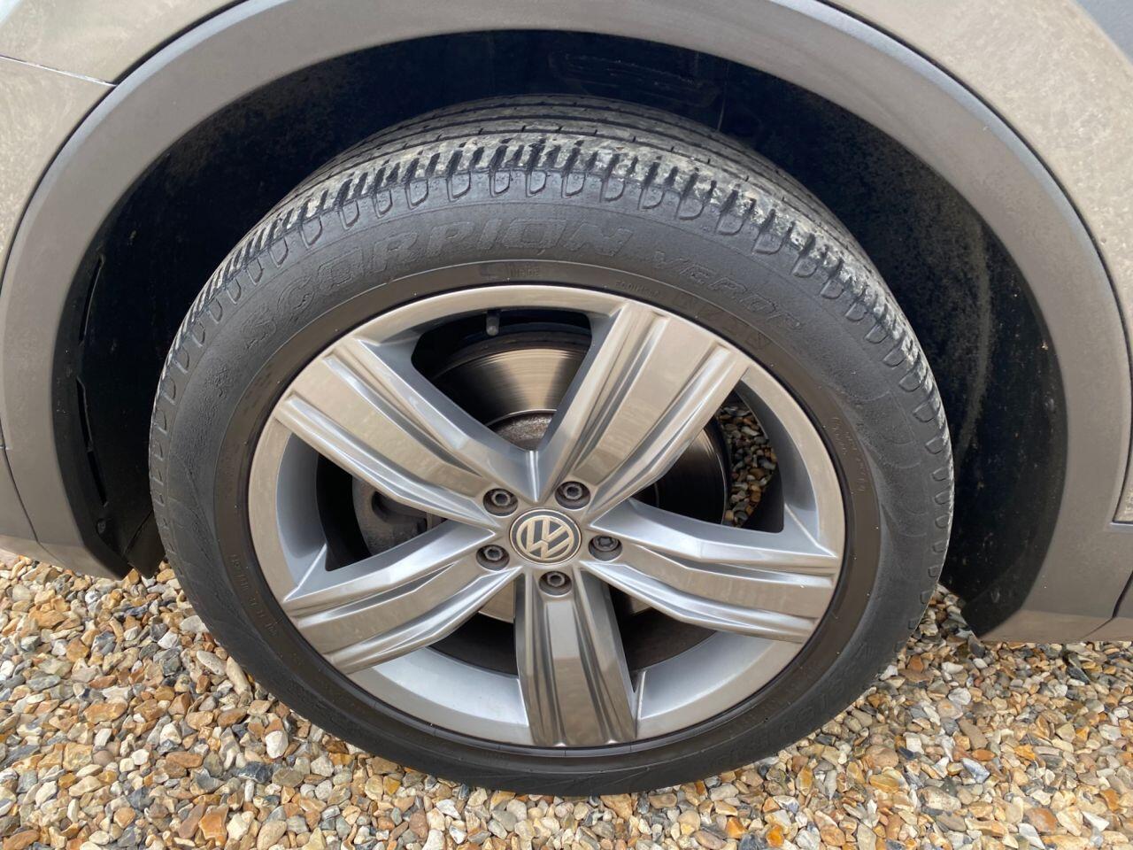 Volkswagen Tiguan view 39