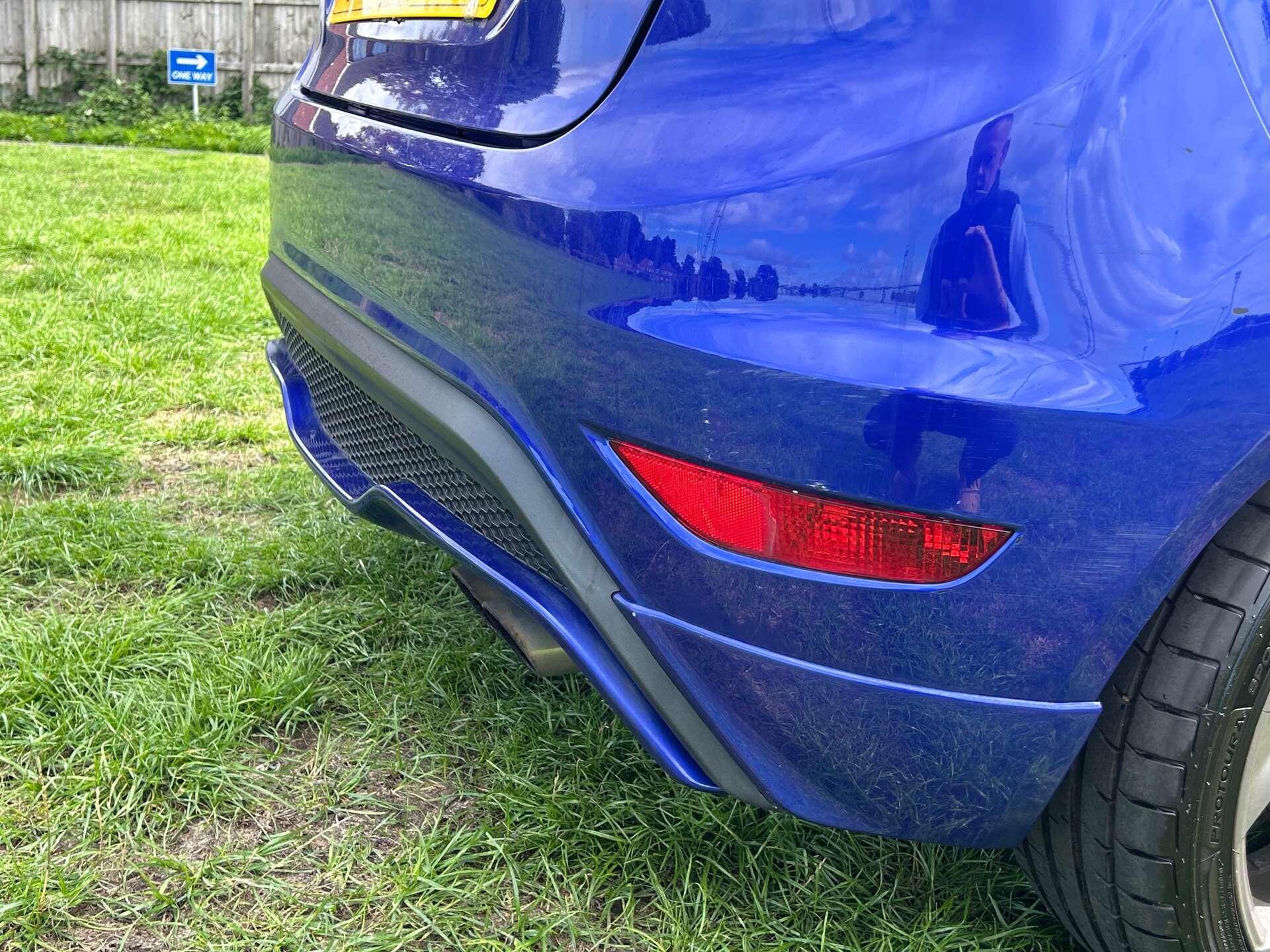 Ford Fiesta view 17