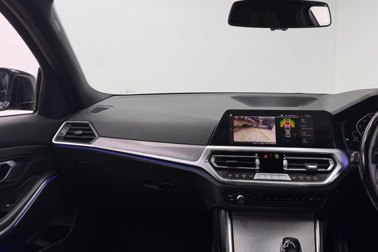 BMW 3 Series view 46