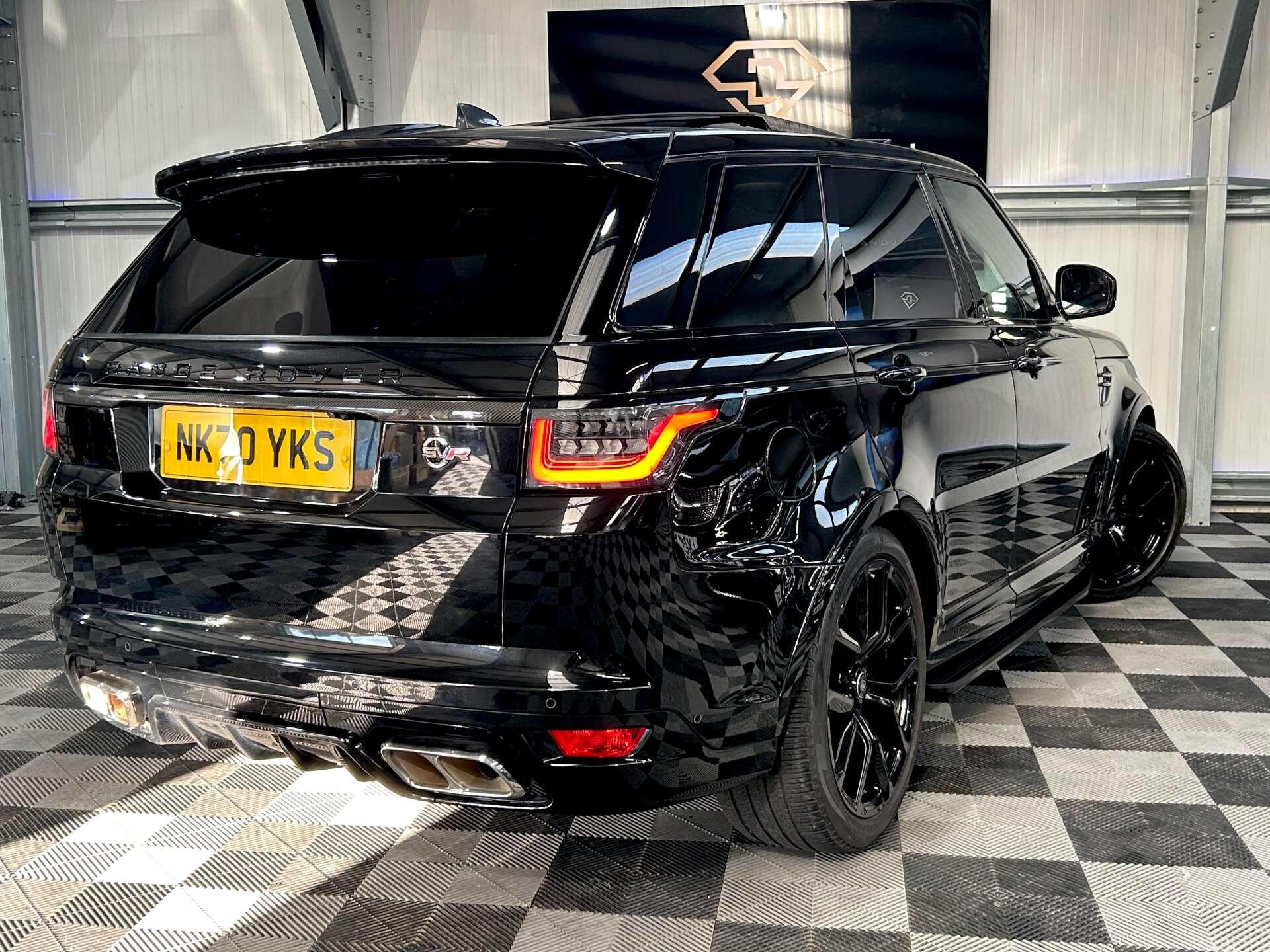 Land Rover Range Rover Sport view 3