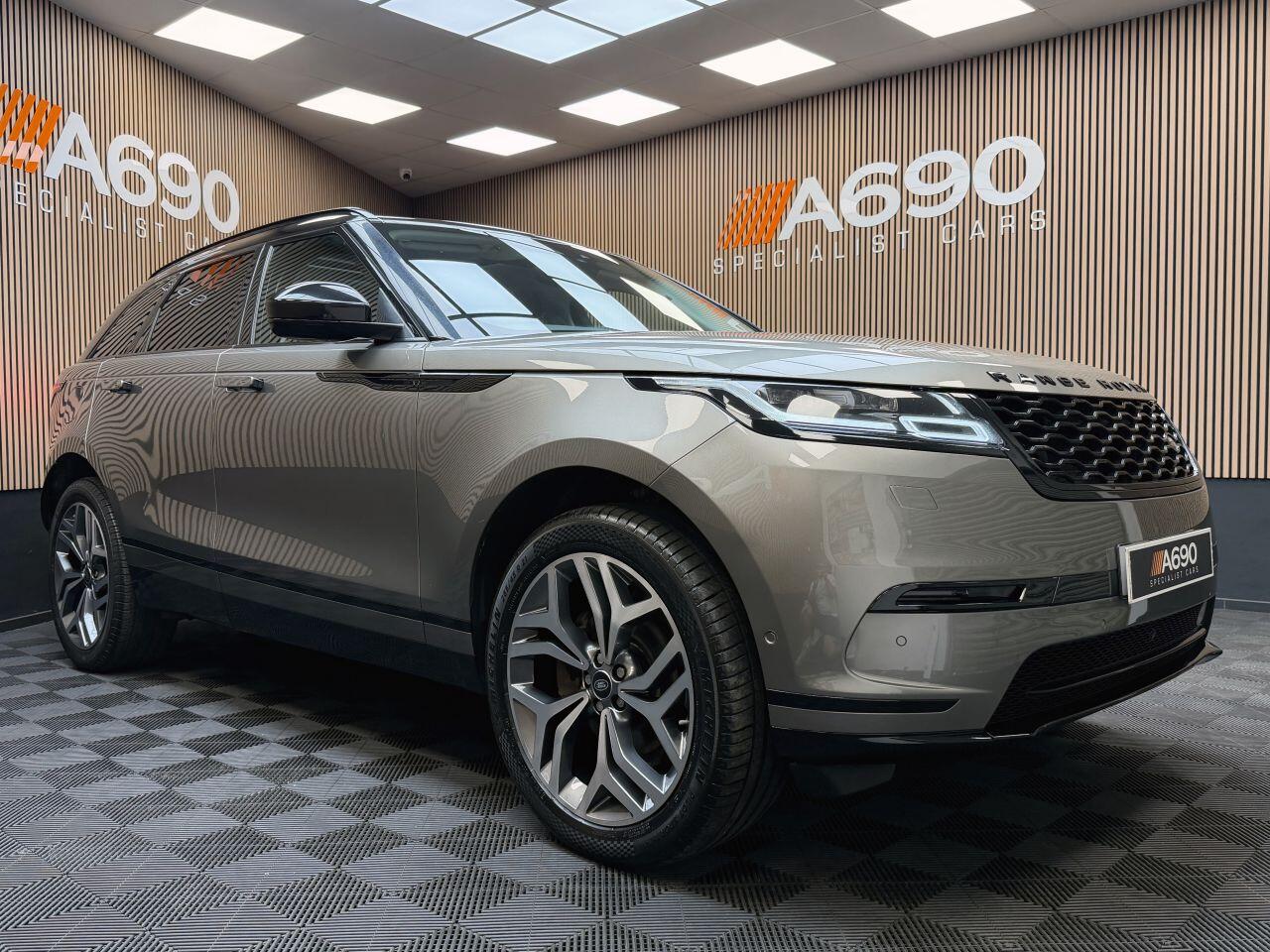 Land Rover Range Rover Velar view 9