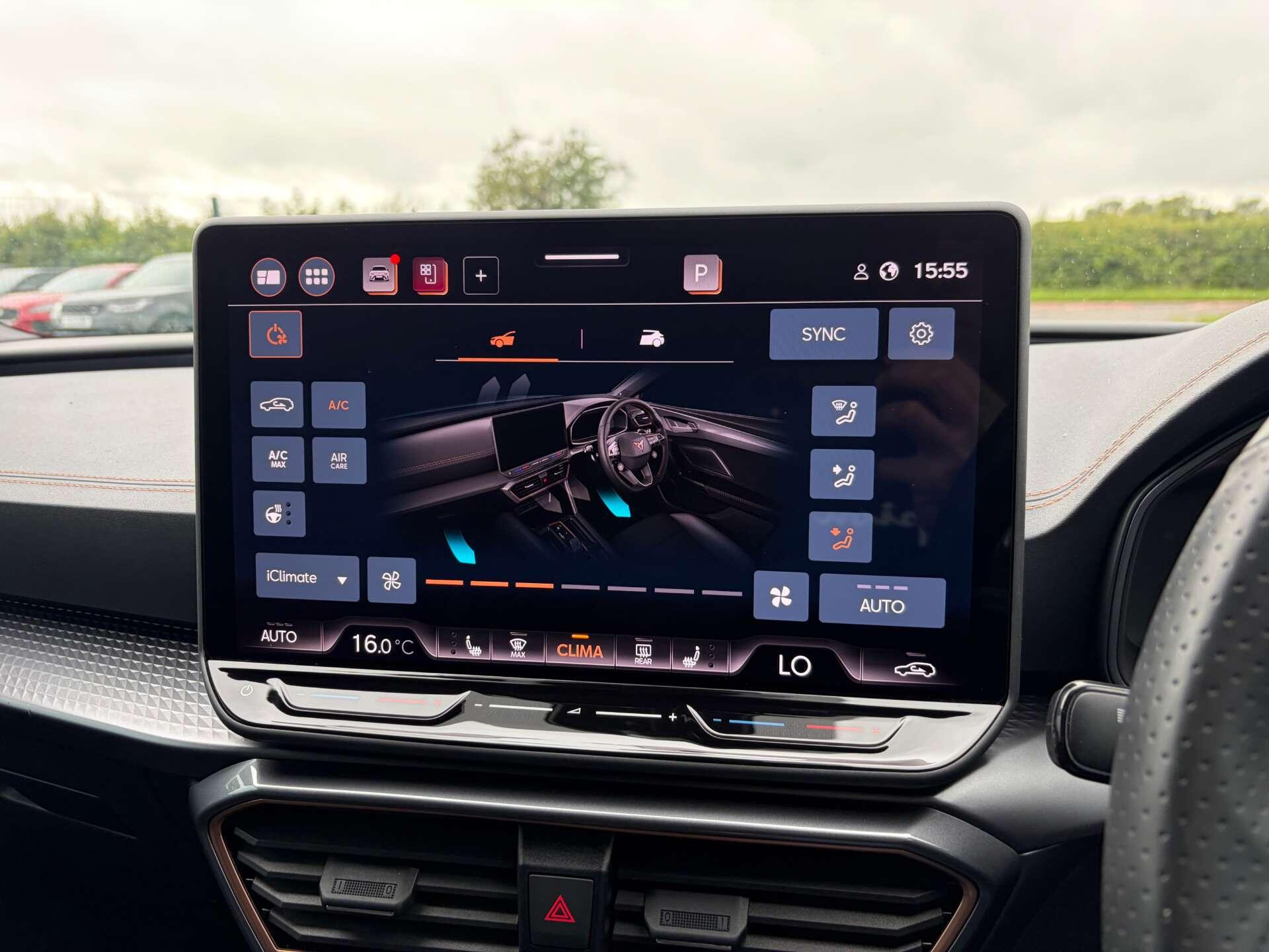 Cupra Leon view 56