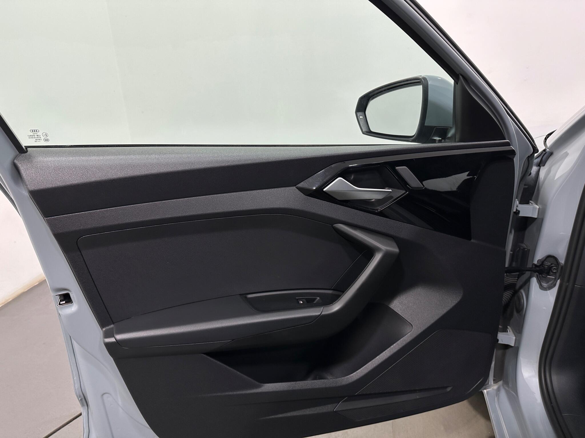 Audi A1 view 35