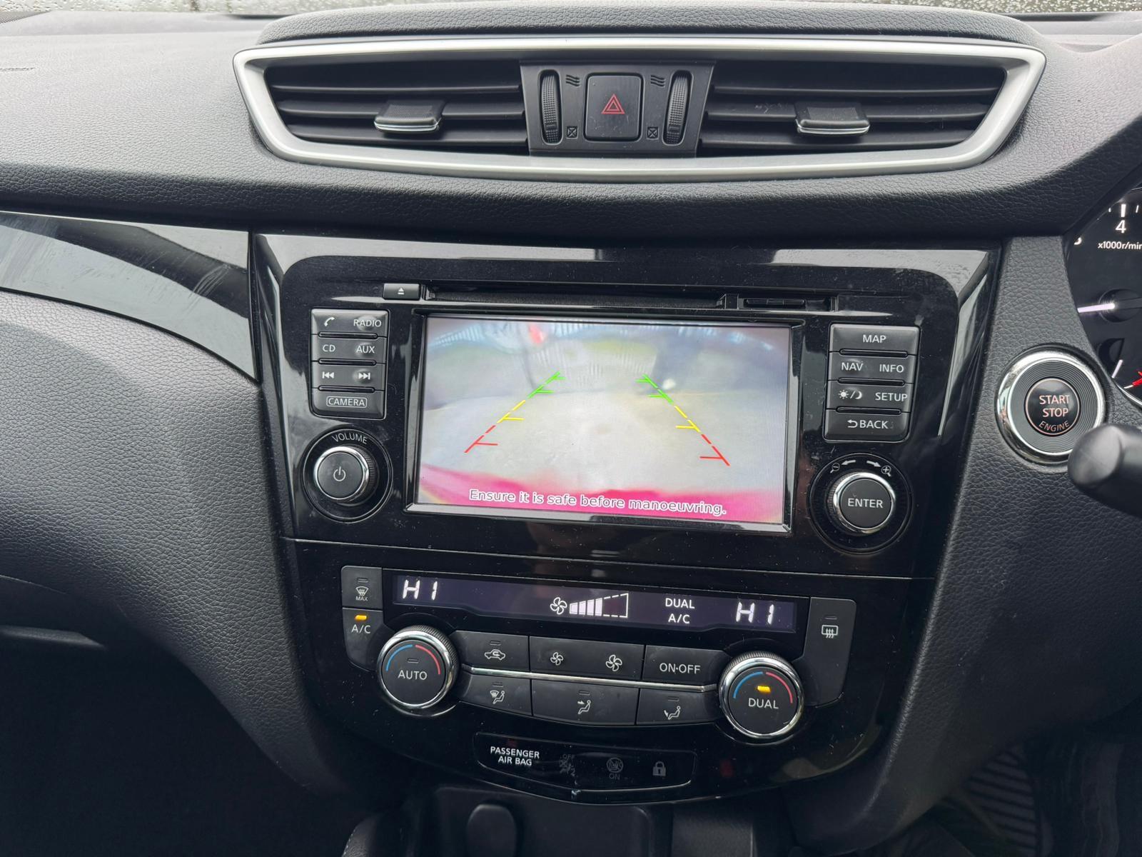 2015 Nissan Qashqai image 16