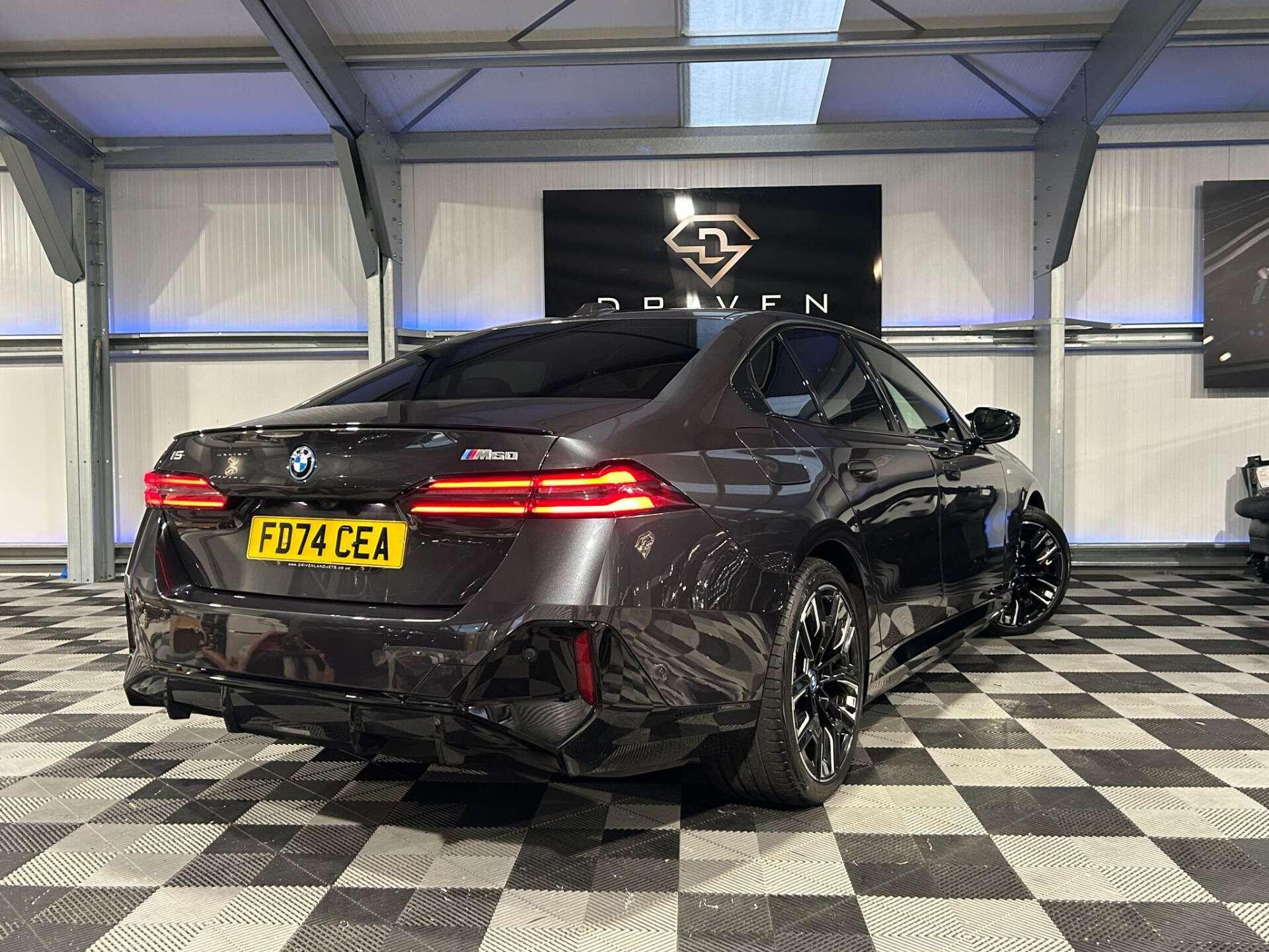 BMW I5 view 13