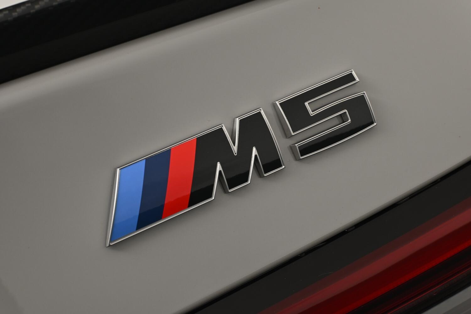 BMW M5 view 29