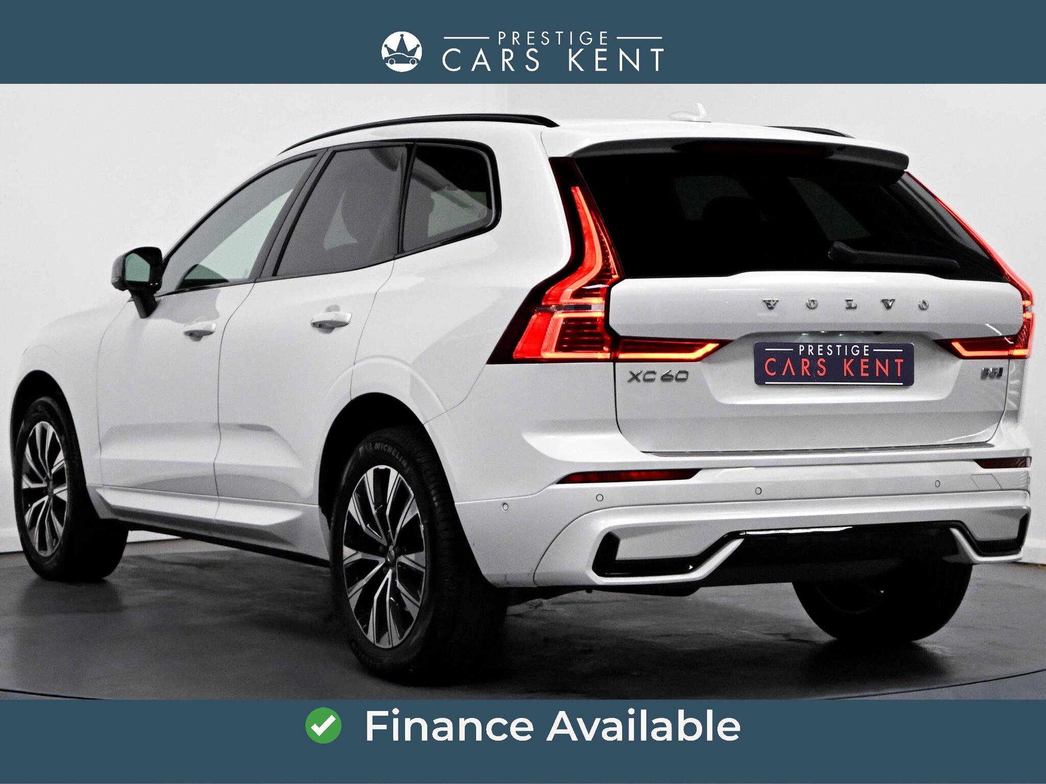 Volvo XC60 view 3