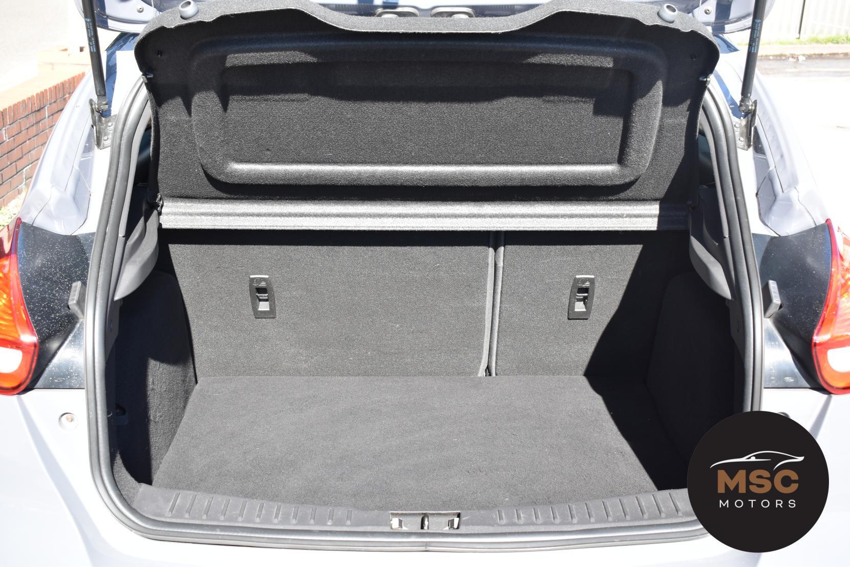 Ford Focus view 57
