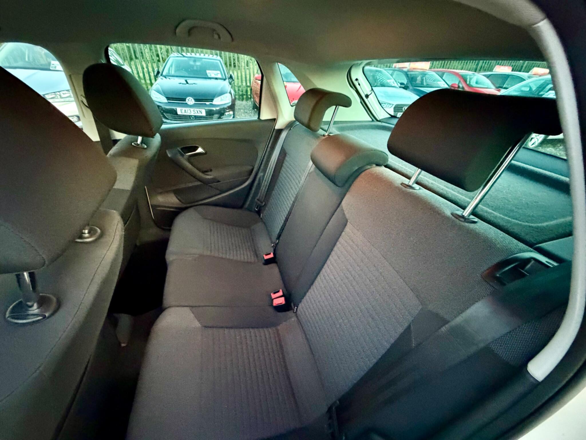 Volkswagen Polo view 31