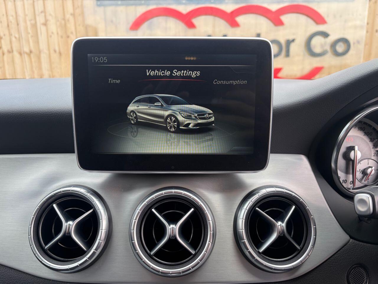 Mercedes-Benz Cla view 29