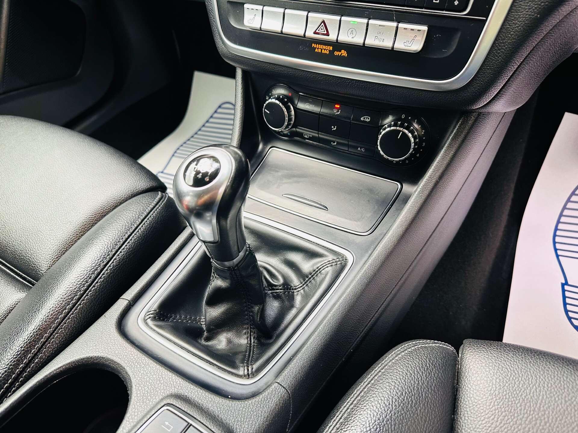 Mercedes-Benz Gla view 14