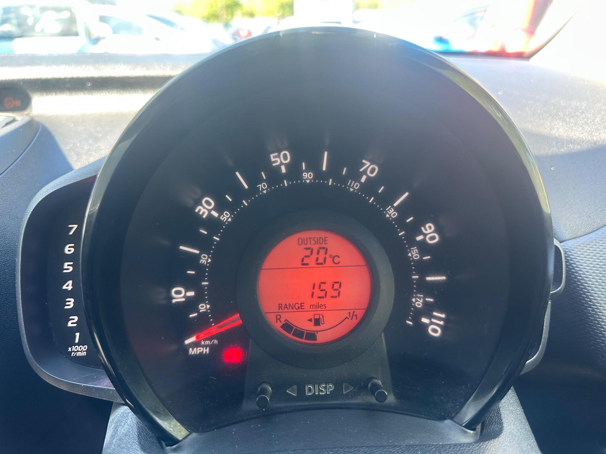 2020 Citroen C1 image 25
