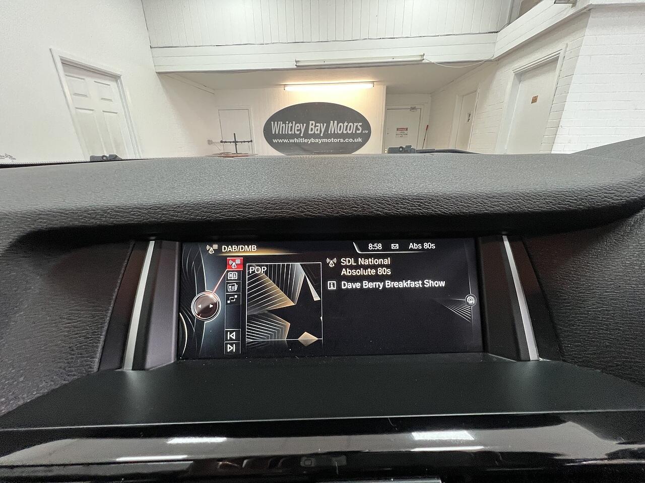 BMW X4 view 10