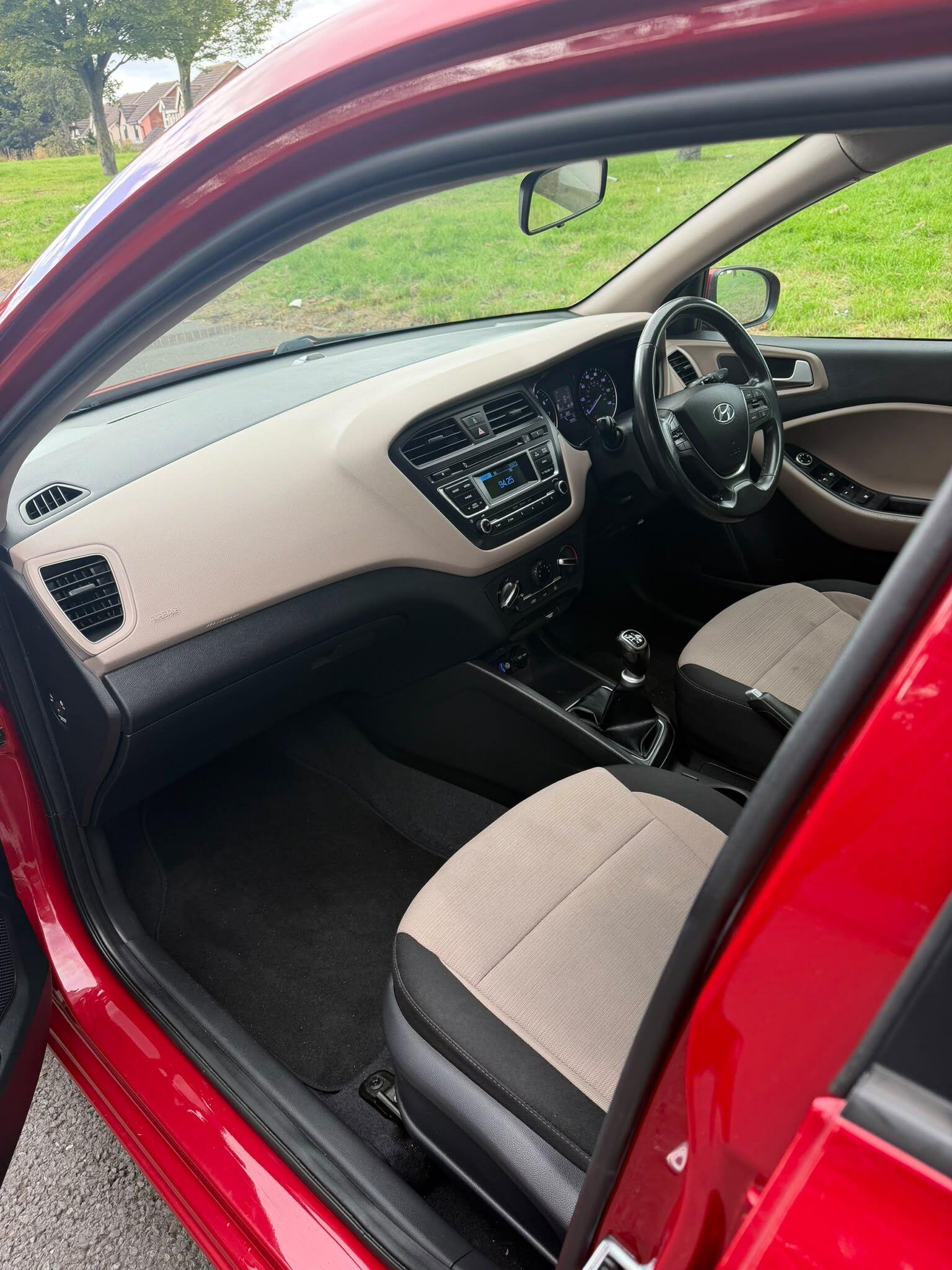 Hyundai I20 view 17