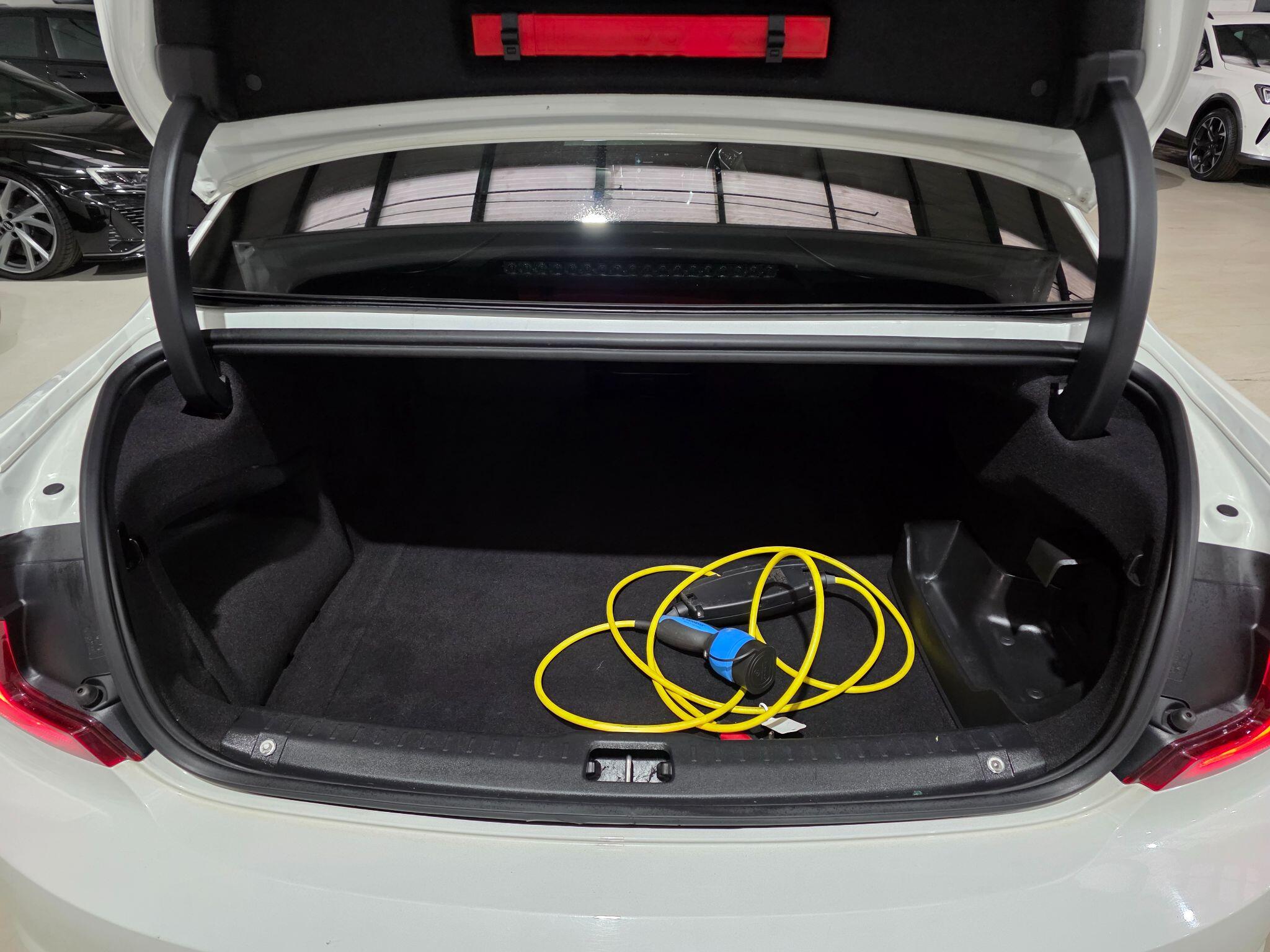 Volvo S90 view 35