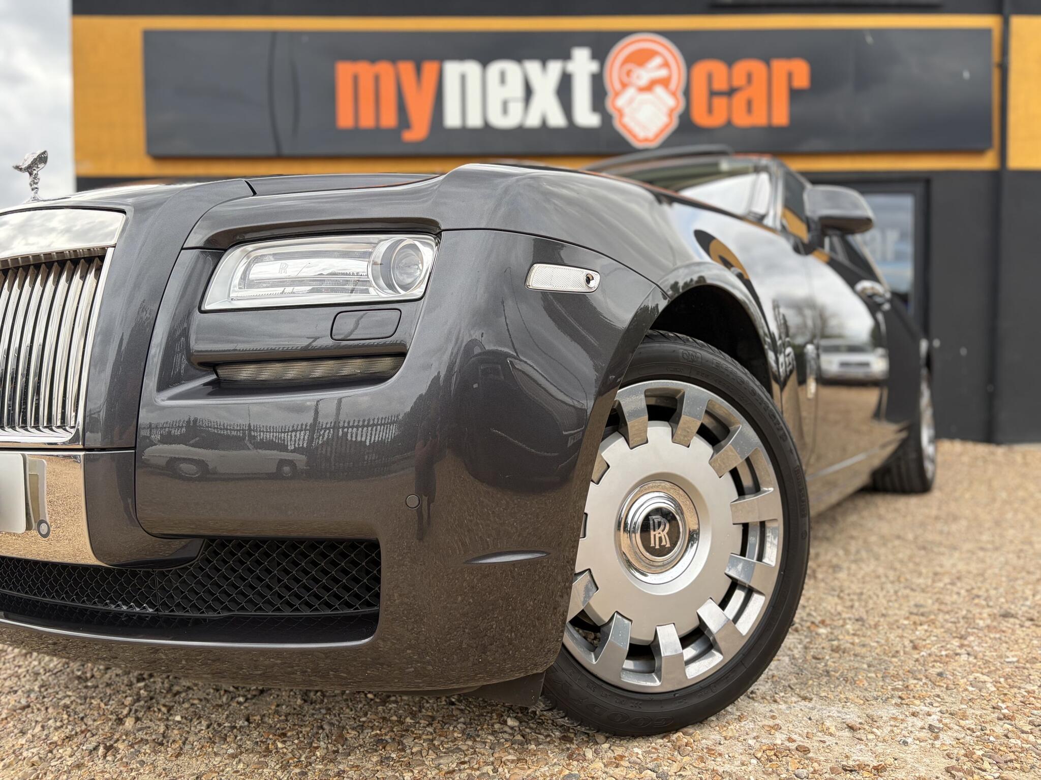 Rolls-Royce Ghost view 6