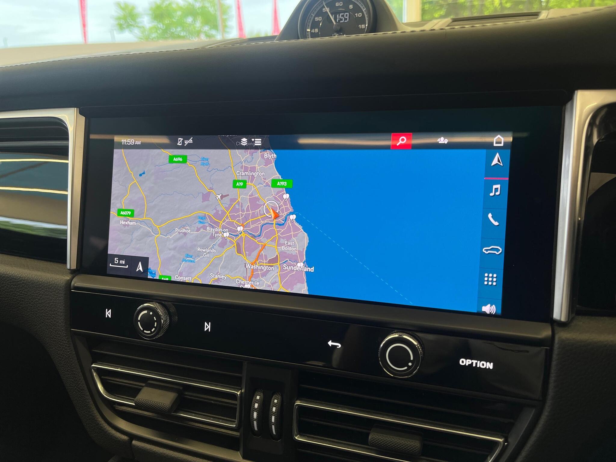 Porsche Macan view 32